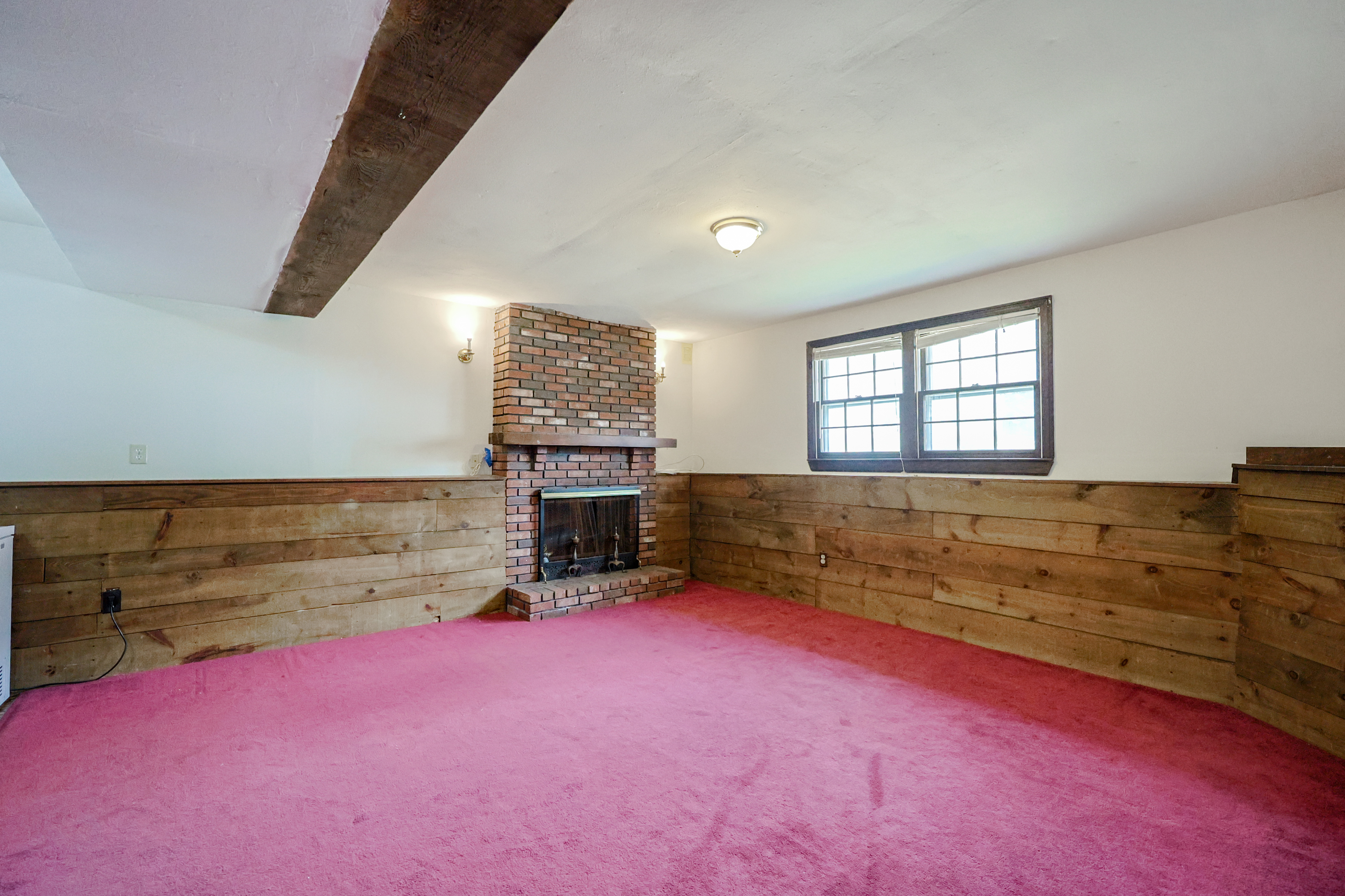 Burlington, Massachusetts, 01803, United States, 3 Bedrooms Bedrooms, ,1 BathroomBathrooms,Residential,For Sale,1906310