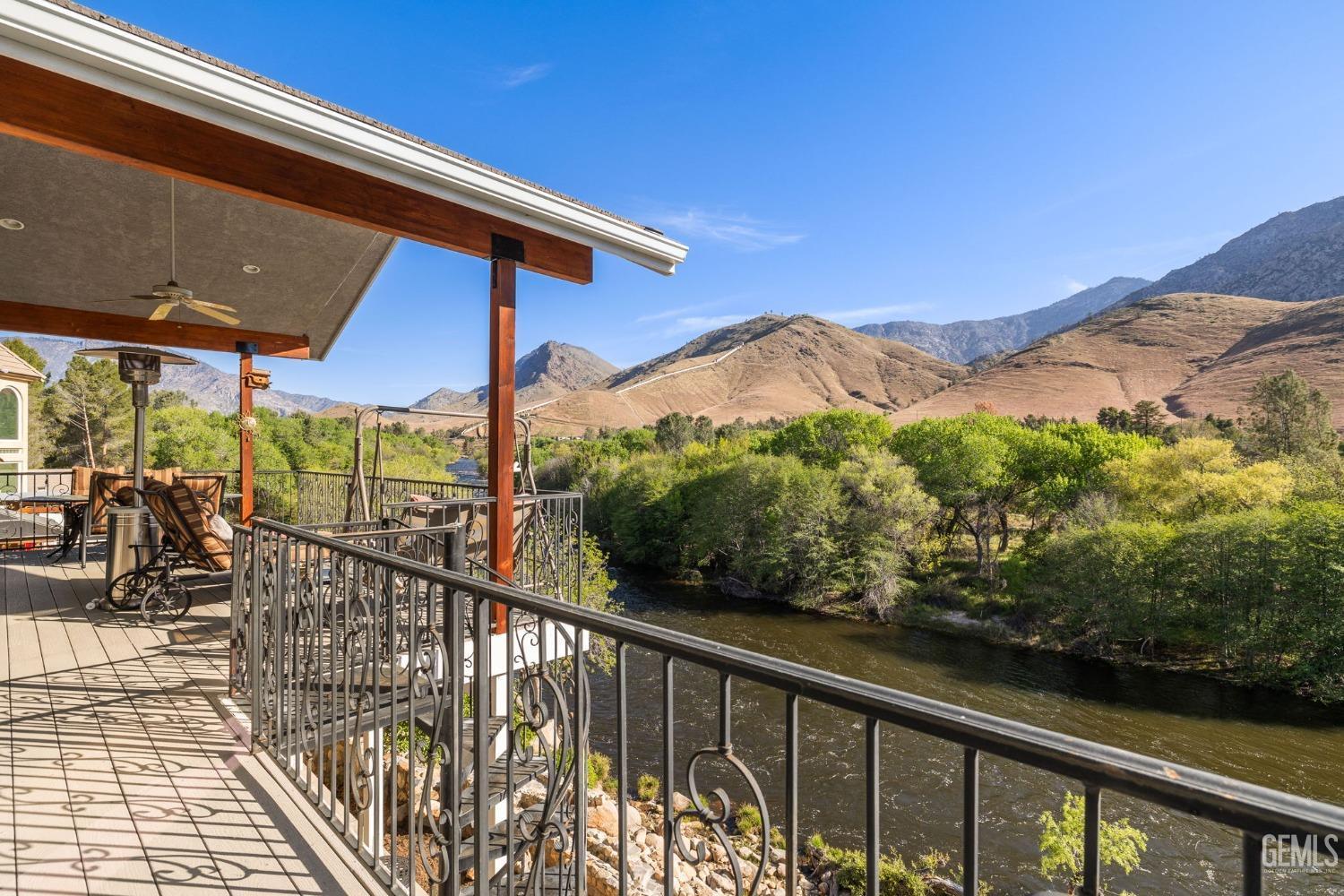 Kernville, California, 93238, United States, 4 Bedrooms Bedrooms, ,3 BathroomsBathrooms,Residential,For Sale,1941989