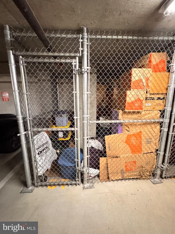 Washington, District of Columbia, 20003, United States, 2 Bedrooms Bedrooms, ,2 BathroomsBathrooms,Residential,For Sale,1974784