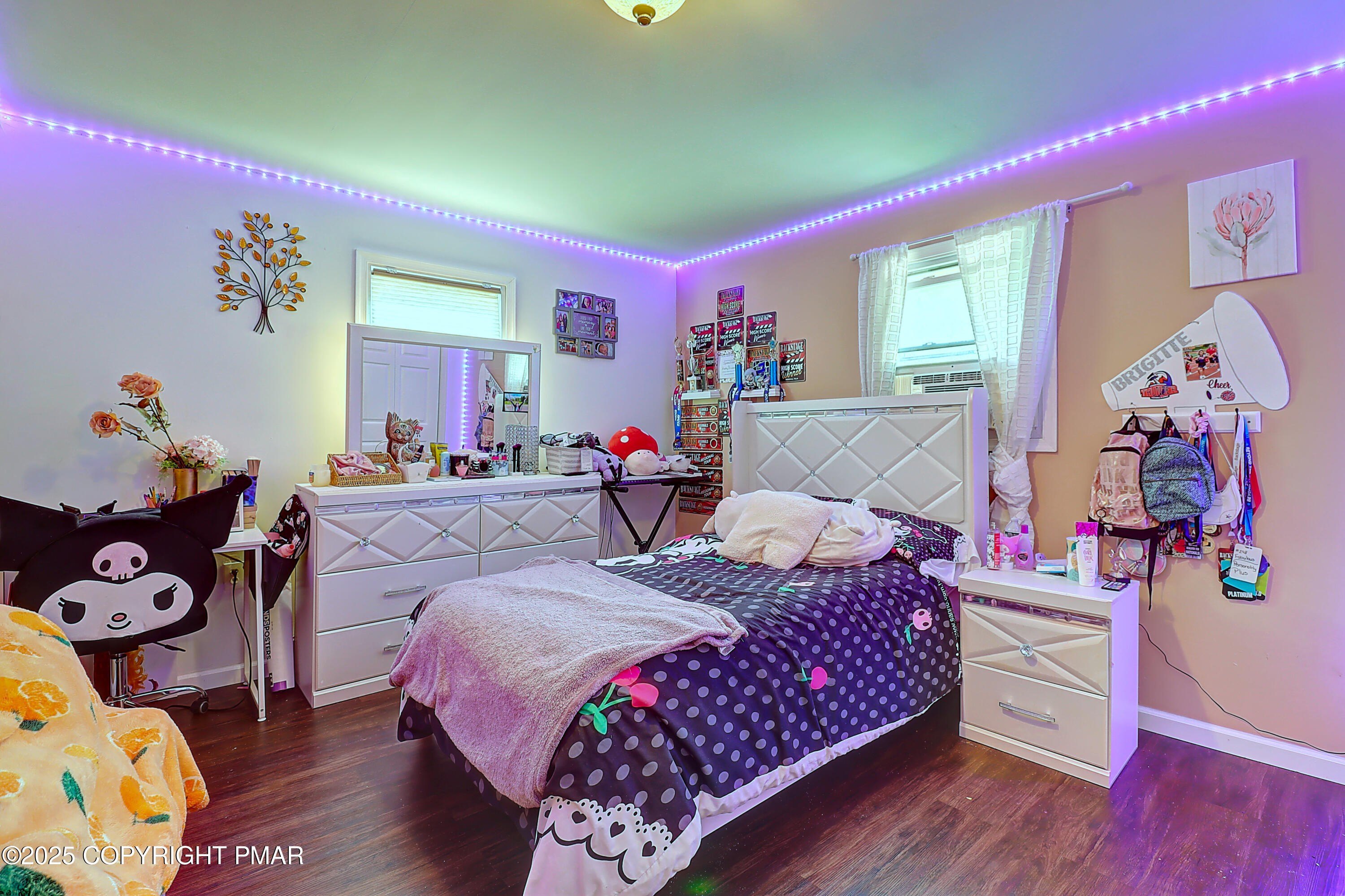 Blakeslee, Pennsylvania, 18610, United States, 4 Bedrooms Bedrooms, ,4 BathroomsBathrooms,Residential,For Sale,1982561