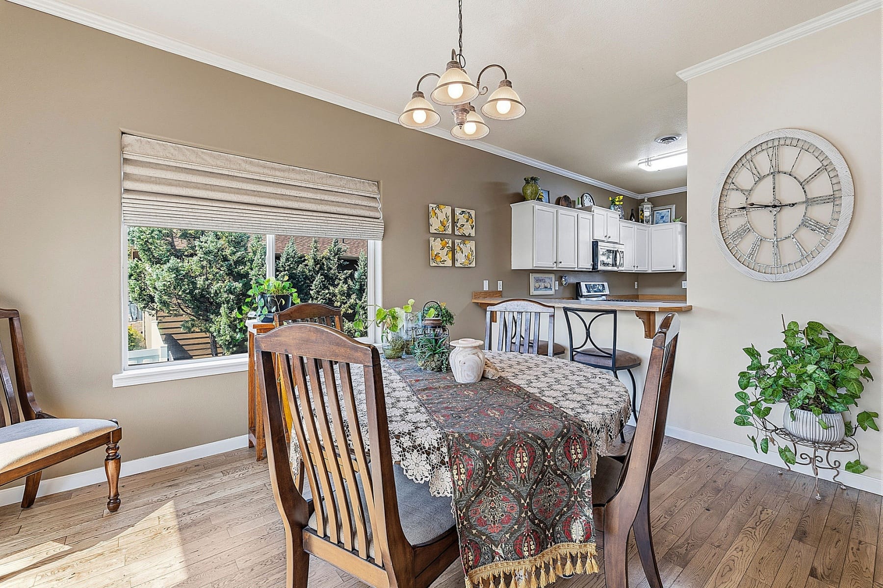  2350 SW Indian Avenue Redmond, OR 97756 - 物件實景