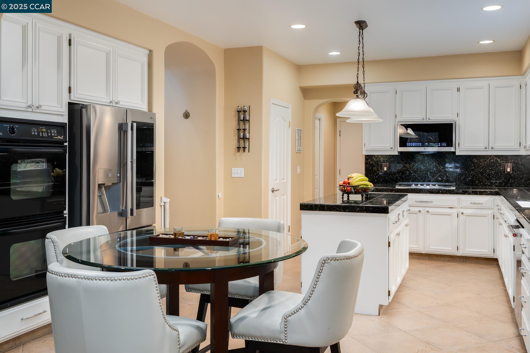 San Ramon, California, 94582, United States, 4 Bedrooms Bedrooms, ,3 BathroomsBathrooms,Residential,For Sale,1988285