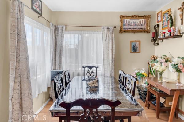 Los Angeles, California, 90023, United States, 4 Bedrooms Bedrooms, ,Residential,For Sale,1881360
