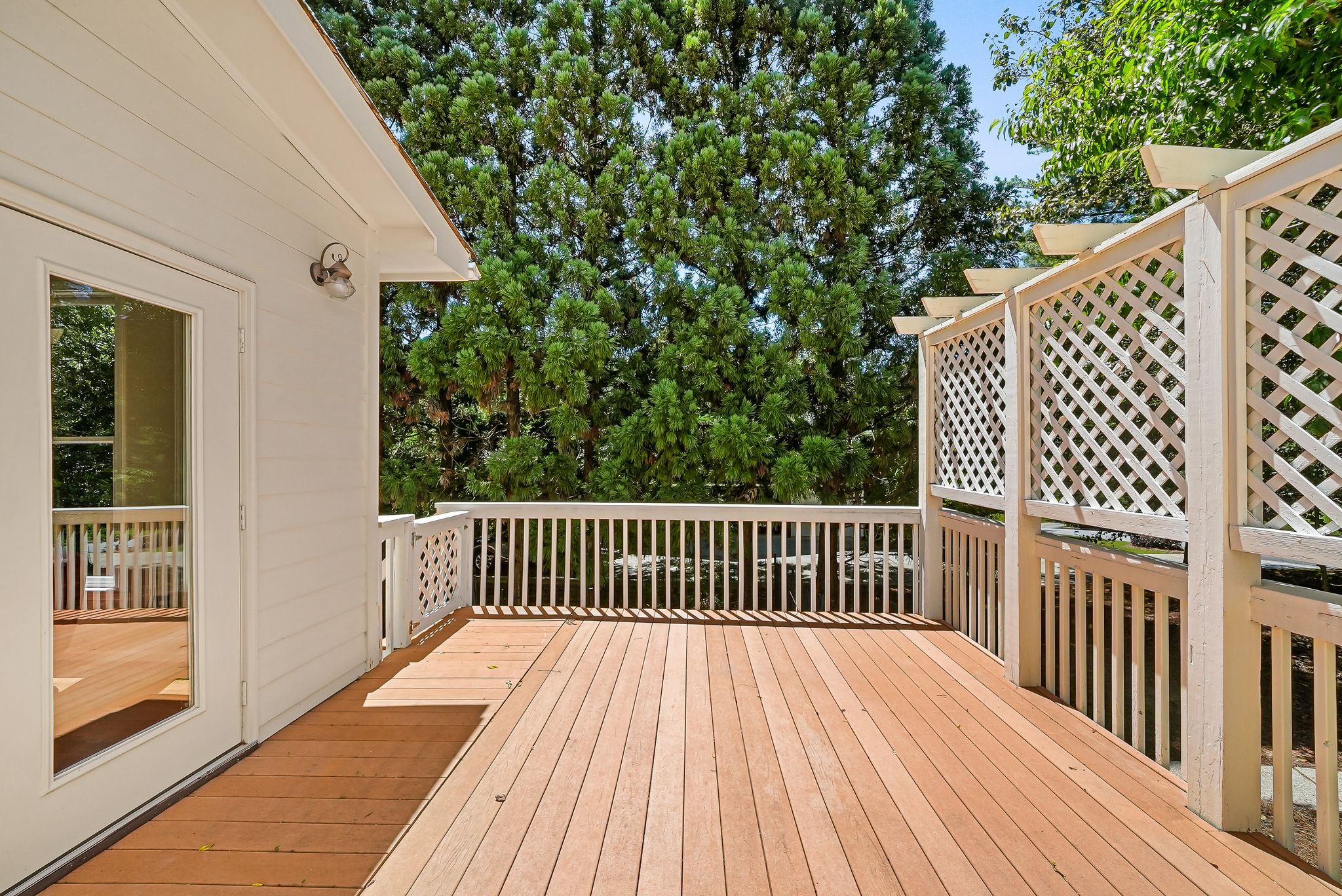  Beautifully Updated Home with Exceptional Outdoor Entertaining - 物件實景