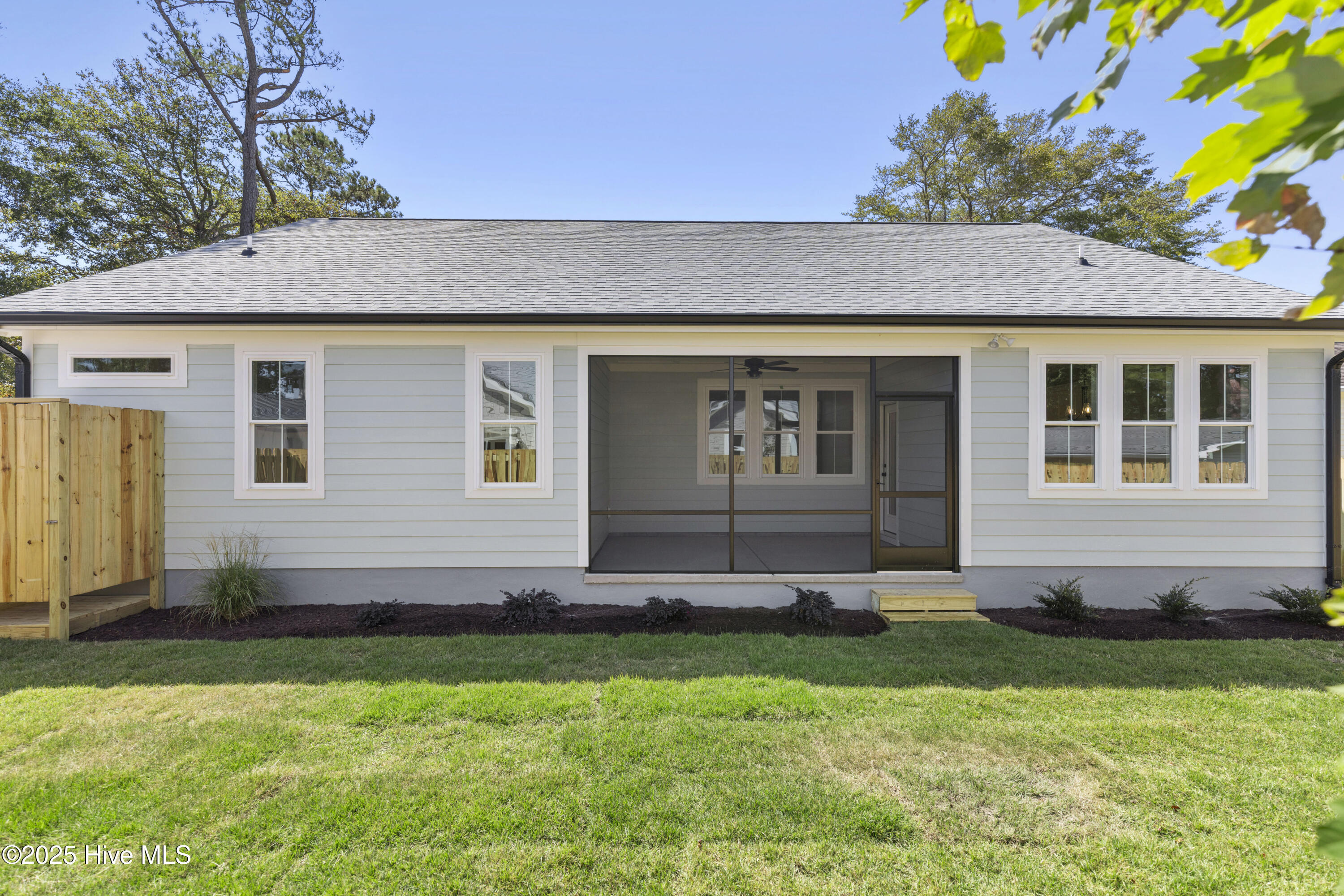 Carolina Beach, North Carolina, 28428, United States, 3 Bedrooms Bedrooms, ,2 BathroomsBathrooms,Residential,For Sale,1992087