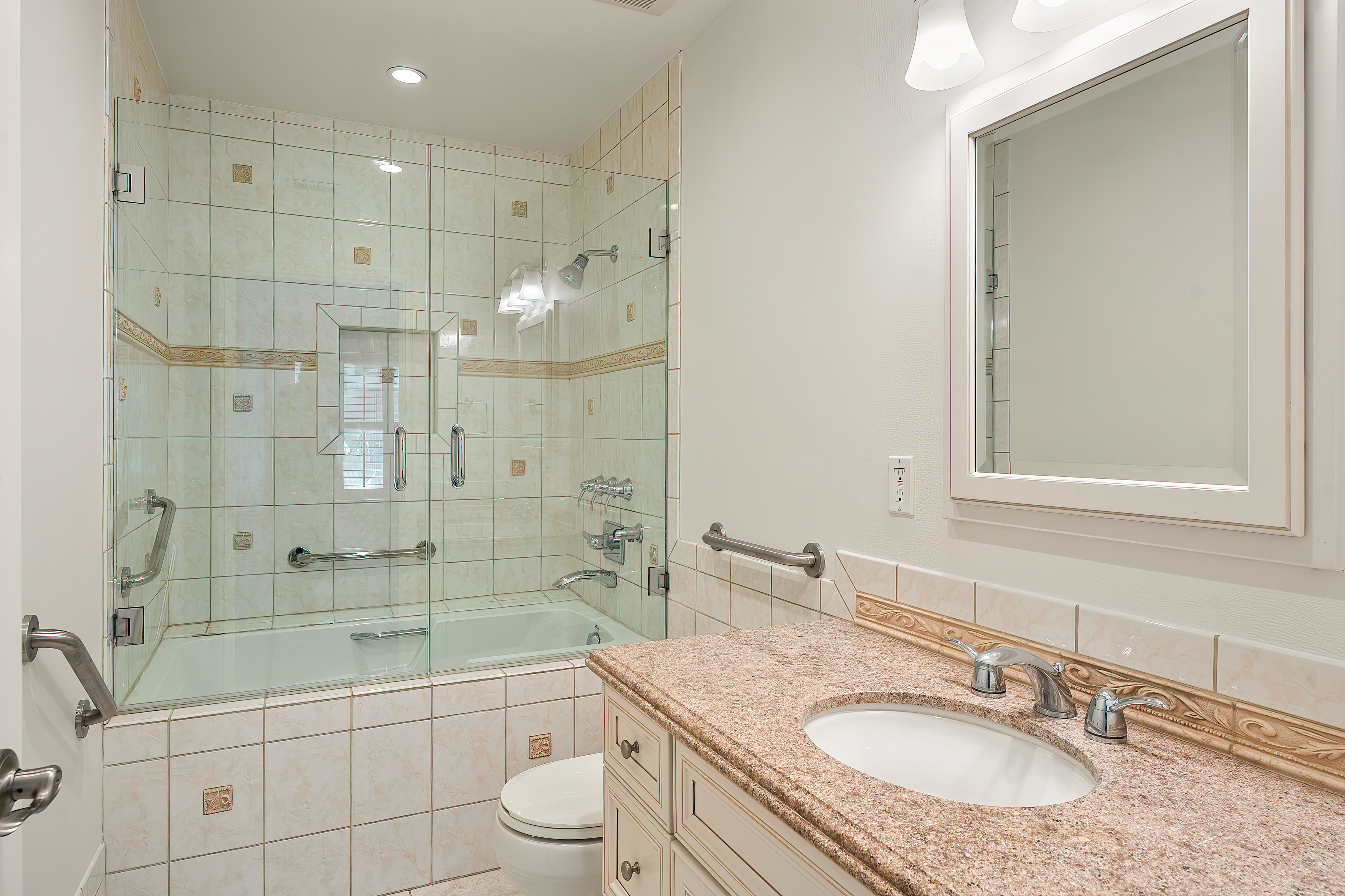  6521 Wystone Avenue #1 - 物件實景