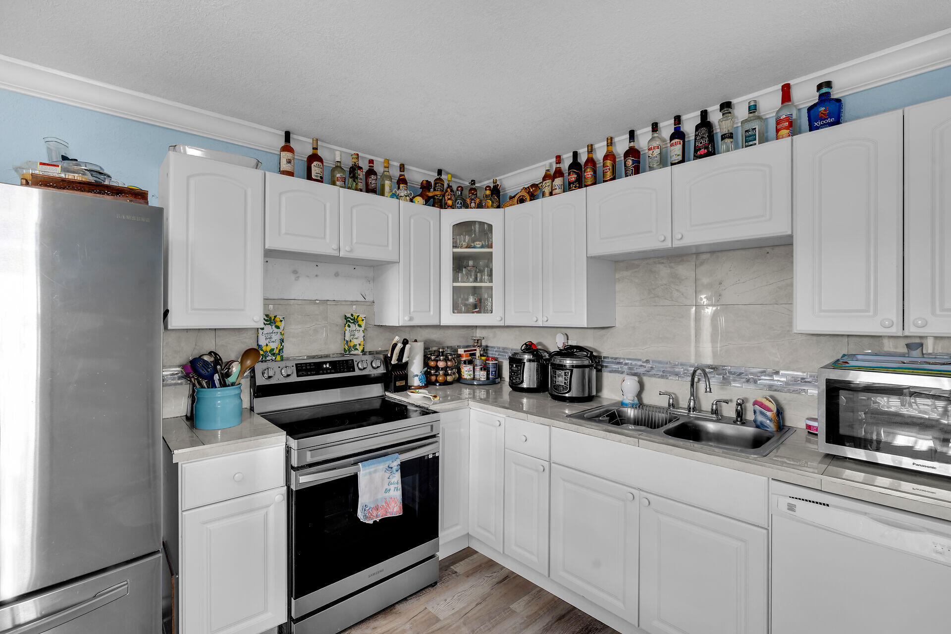 MARATHON, Florida, 33050, United States, 3 Bedrooms Bedrooms, ,1 BathroomBathrooms,Residential,For Sale,1902182