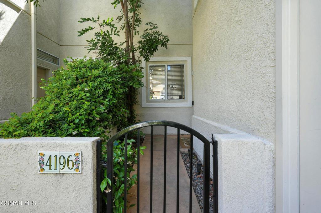 Moorpark, California, 93021, United States, 2 Bedrooms Bedrooms, ,3 BathroomsBathrooms,Residential,For Sale,1937149