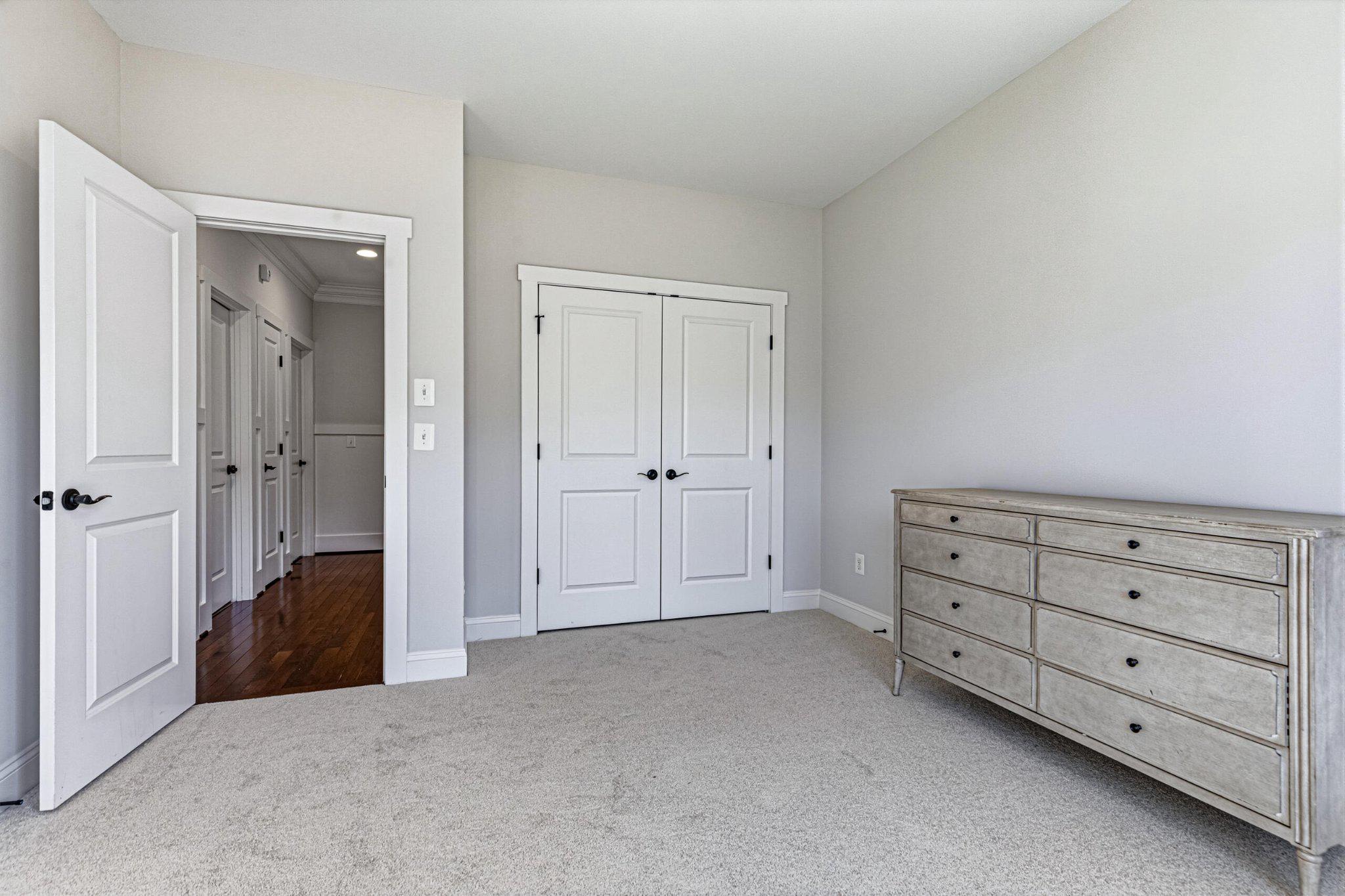  1404 Cottage Street SW, Vienna, VA, 22180 - 物件實景
