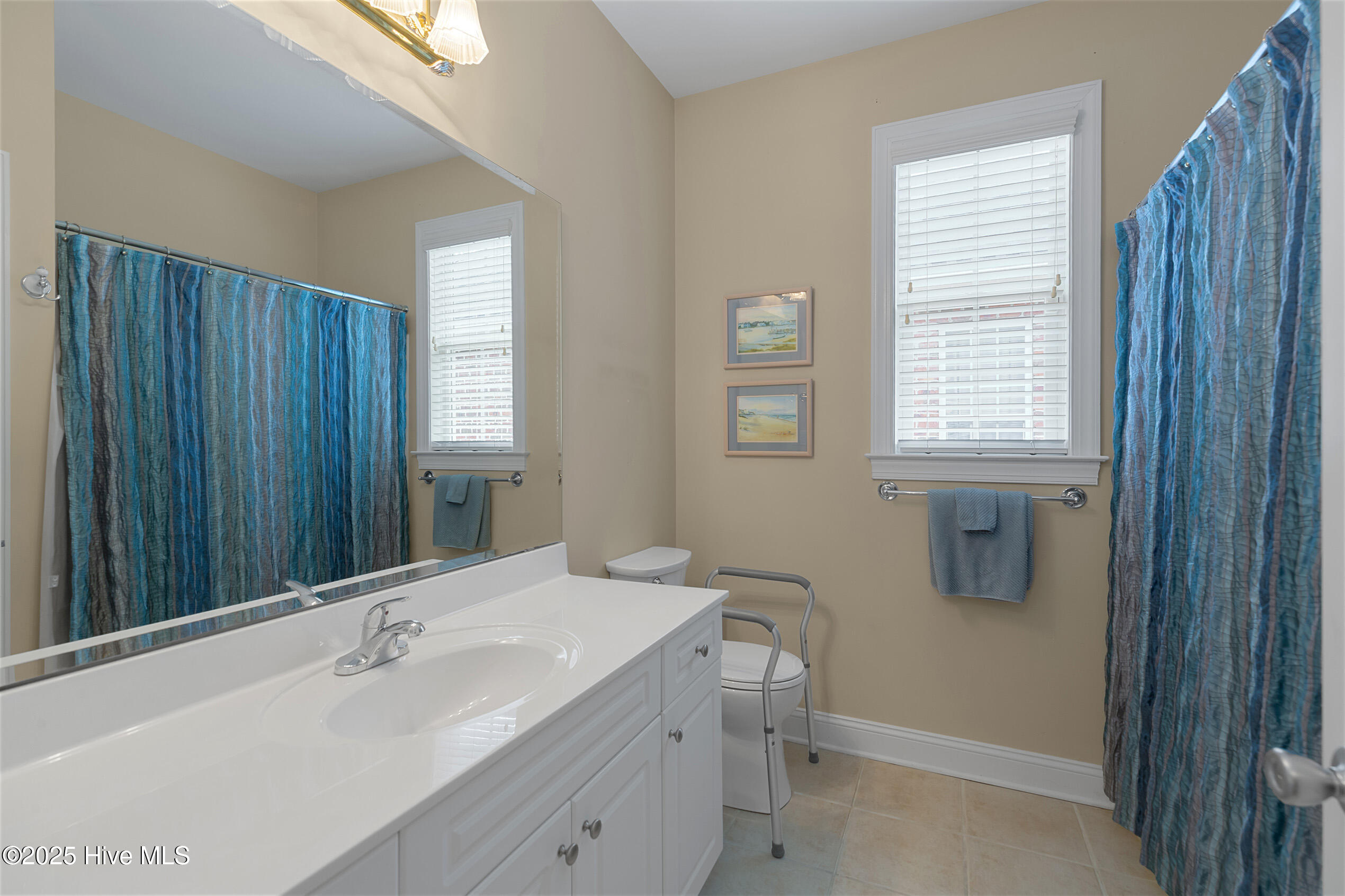 Wilmington, North Carolina, 28411, United States, 4 Bedrooms Bedrooms, ,4 BathroomsBathrooms,Residential,For Sale,1919870