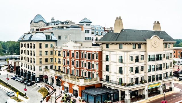 Carmel, Indiana, 46032, United States, 3 Bedrooms Bedrooms, ,4 BathroomsBathrooms,Residential,For Sale,2000560