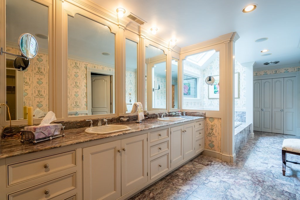 34 Bridle Path Way Way, Tyngsborough, Massachusetts, 01879, United States, 4 Bedrooms Bedrooms, ,4 BathroomsBathrooms,Residential,For Sale,34 Bridle Path Way Way,1009810