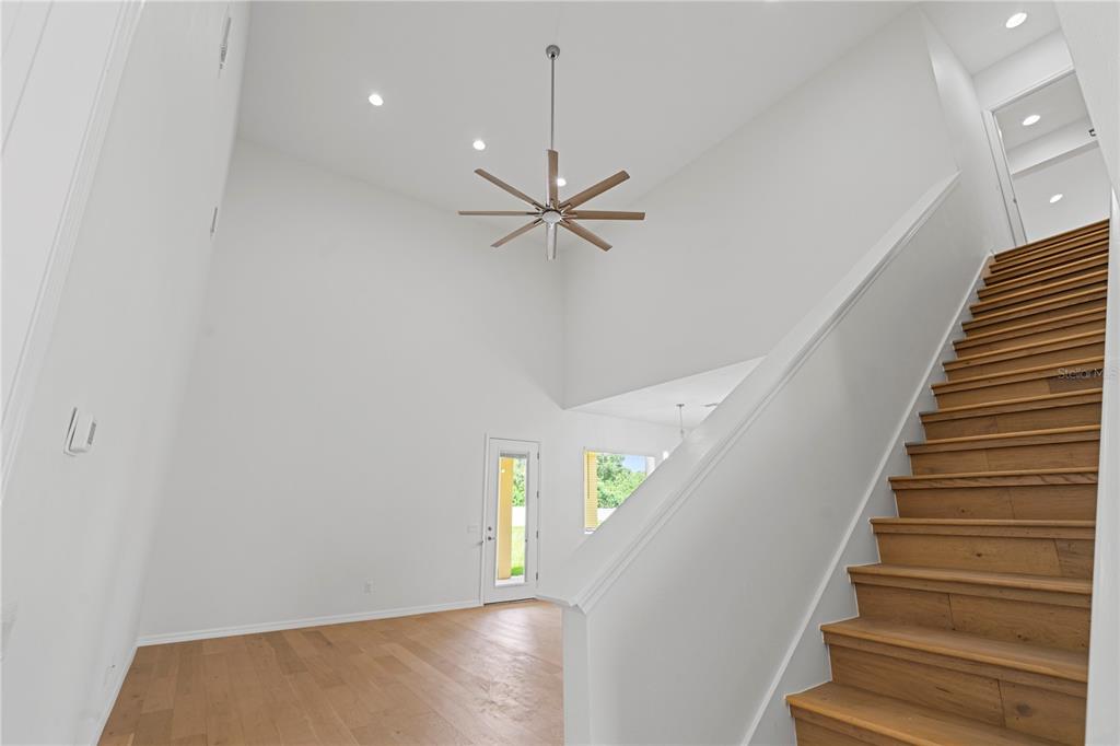 Sanford, Florida, 32771, United States, 5 Bedrooms Bedrooms, ,4 BathroomsBathrooms,Residential,For Sale,1980065