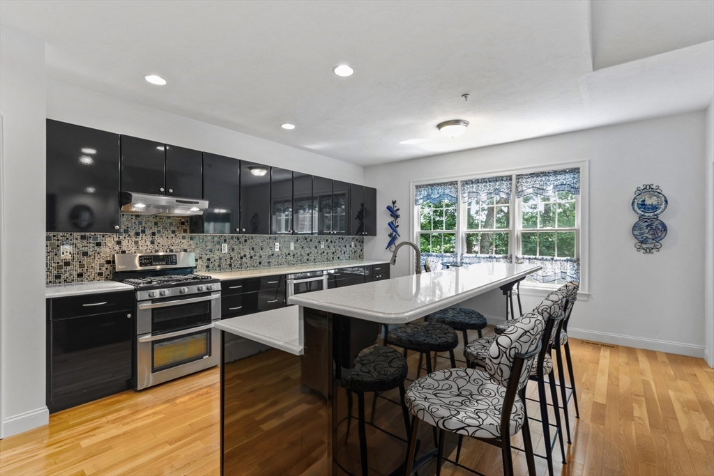 Westford, Massachusetts, 01886, United States, 3 Bedrooms Bedrooms, ,4 BathroomsBathrooms,Residential,For Sale,1981714