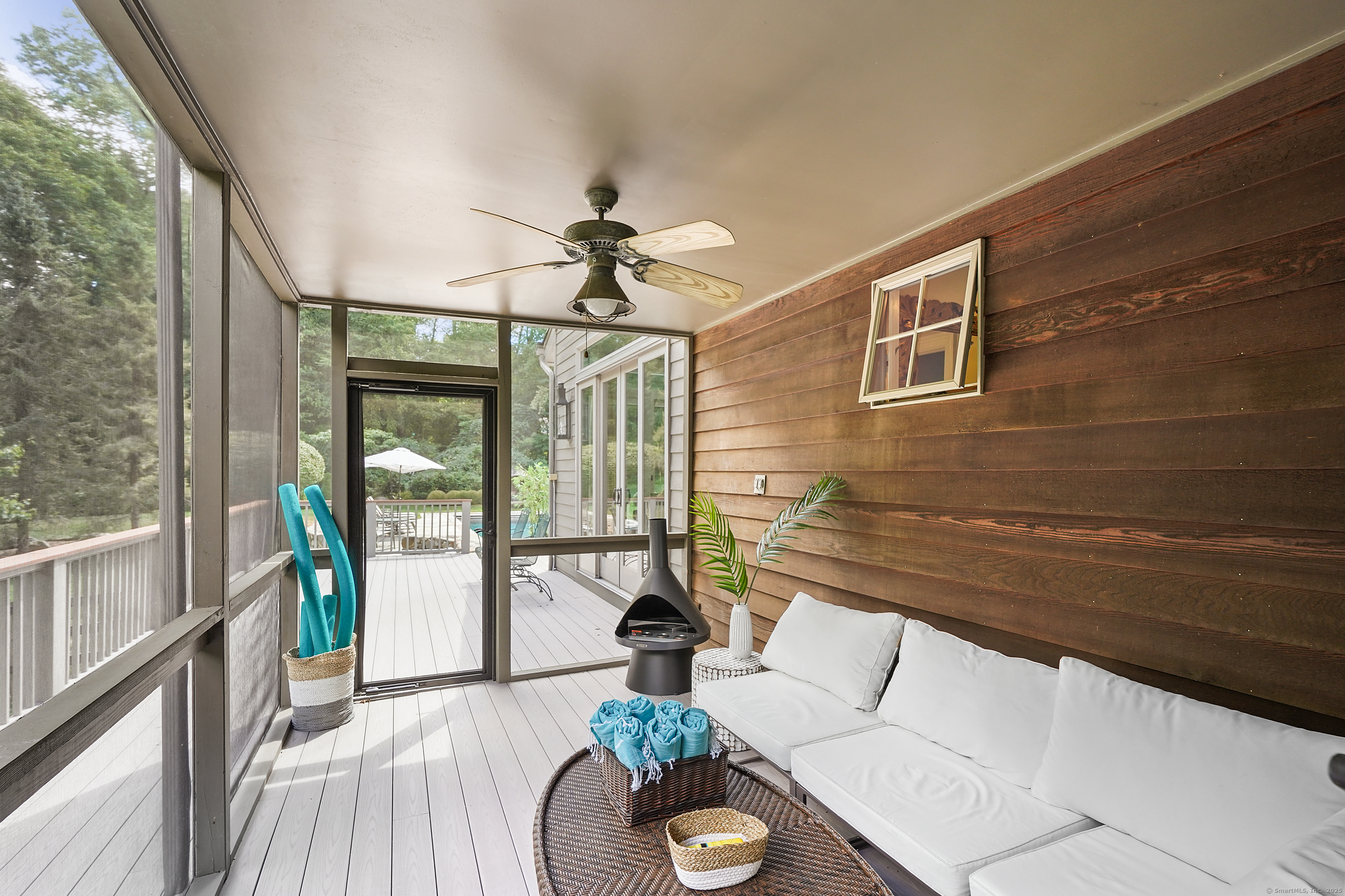 Westport, Connecticut, 06880, United States, 5 Bedrooms Bedrooms, ,6 BathroomsBathrooms,Residential,For Sale,1940592