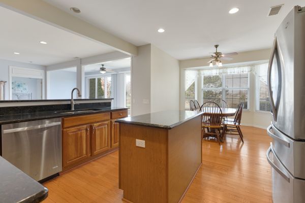 Huntley, Illinois, 60142, United States, 2 Bedrooms Bedrooms, ,2 BathroomsBathrooms,Residential,For Sale,1989906