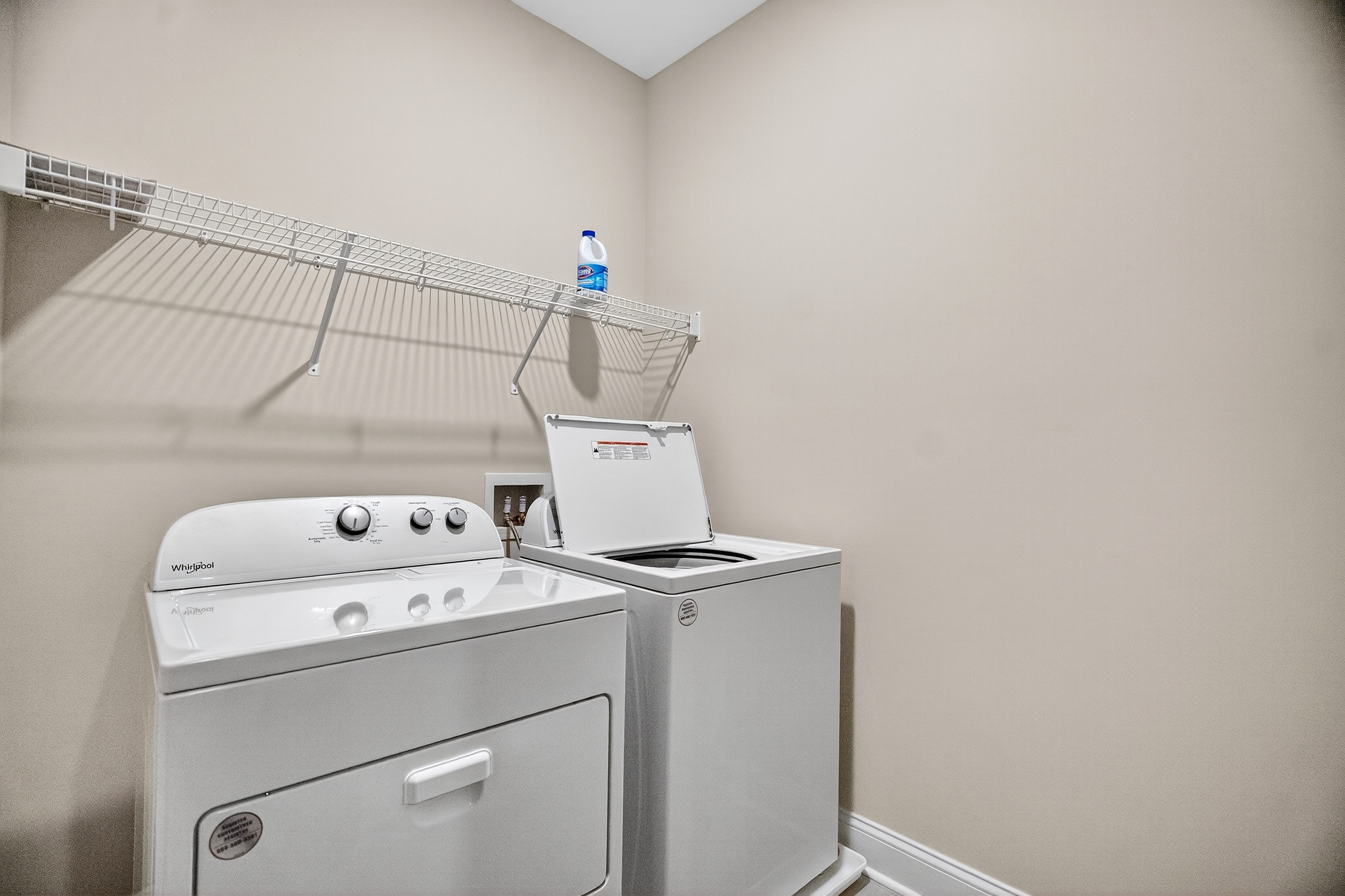 Moreland, Georgia, 30259, United States, 4 Bedrooms Bedrooms, ,3 BathroomsBathrooms,Residential,For Sale,1951198