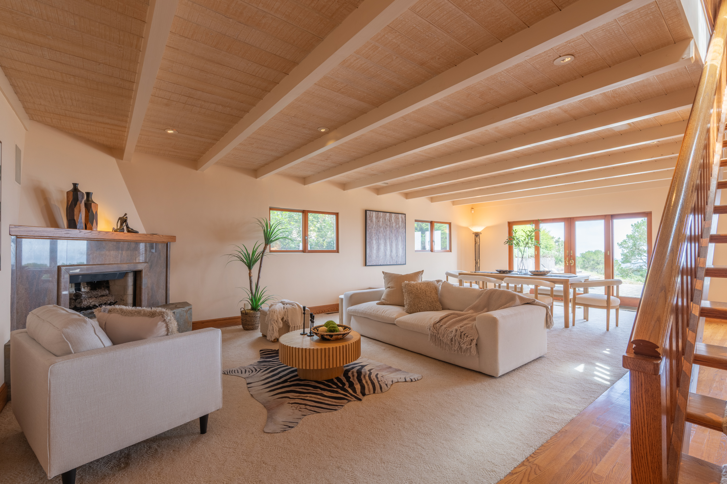  534 Aguajito Road - 物件實景