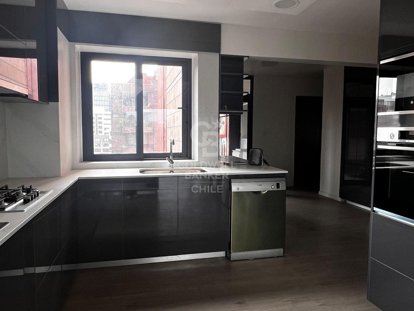 Vitacura, Chile, 4 Bedrooms Bedrooms, ,3 BathroomsBathrooms,Residential,For Sale,1972494