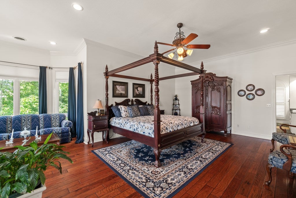 OXFORD, Mississippi, 38655, United States, 5 Bedrooms Bedrooms, ,6 BathroomsBathrooms,Residential,For Sale,1858310