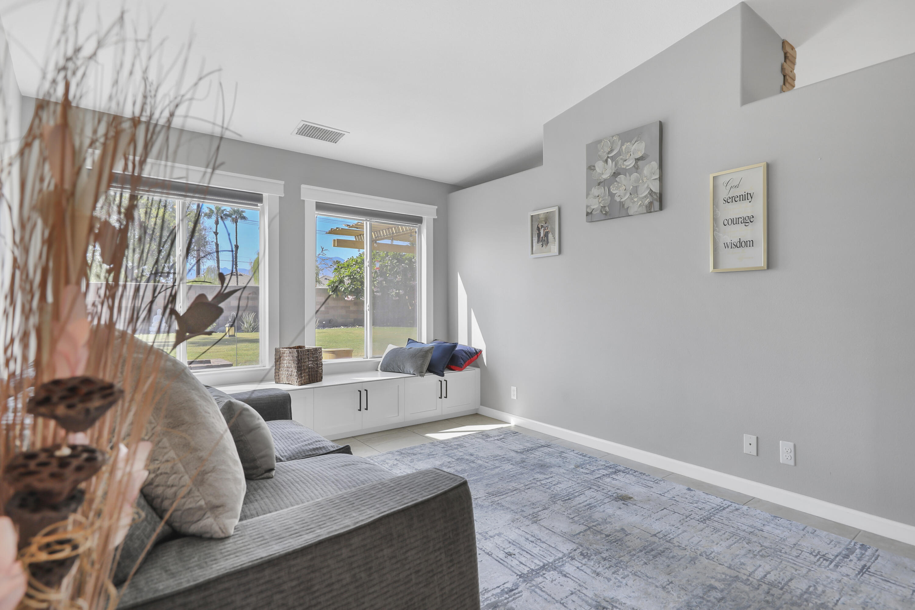 Indio, California, 92201, United States, 4 Bedrooms Bedrooms, ,3 BathroomsBathrooms,Residential,For Sale,1950105