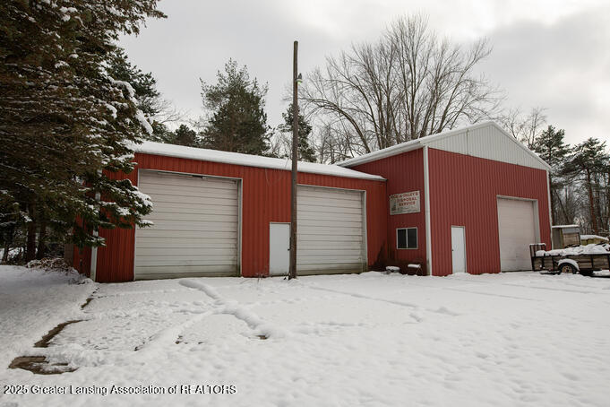 Portland, Michigan, 48875, United States, 5 Bedrooms Bedrooms, ,4 BathroomsBathrooms,Residential,For Sale,2001536