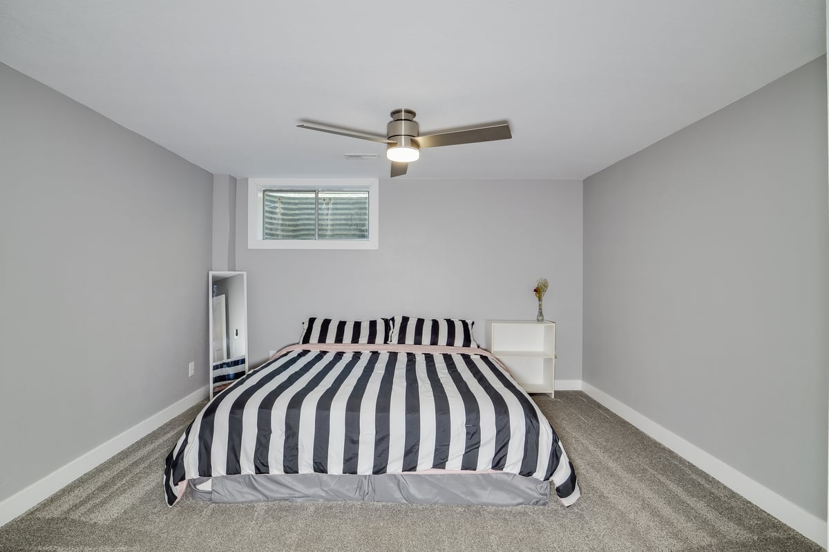 Cheyenne, Wyoming, 8200, United States, 6 Bedrooms Bedrooms, ,2 BathroomsBathrooms,Residential,For Sale,2007508