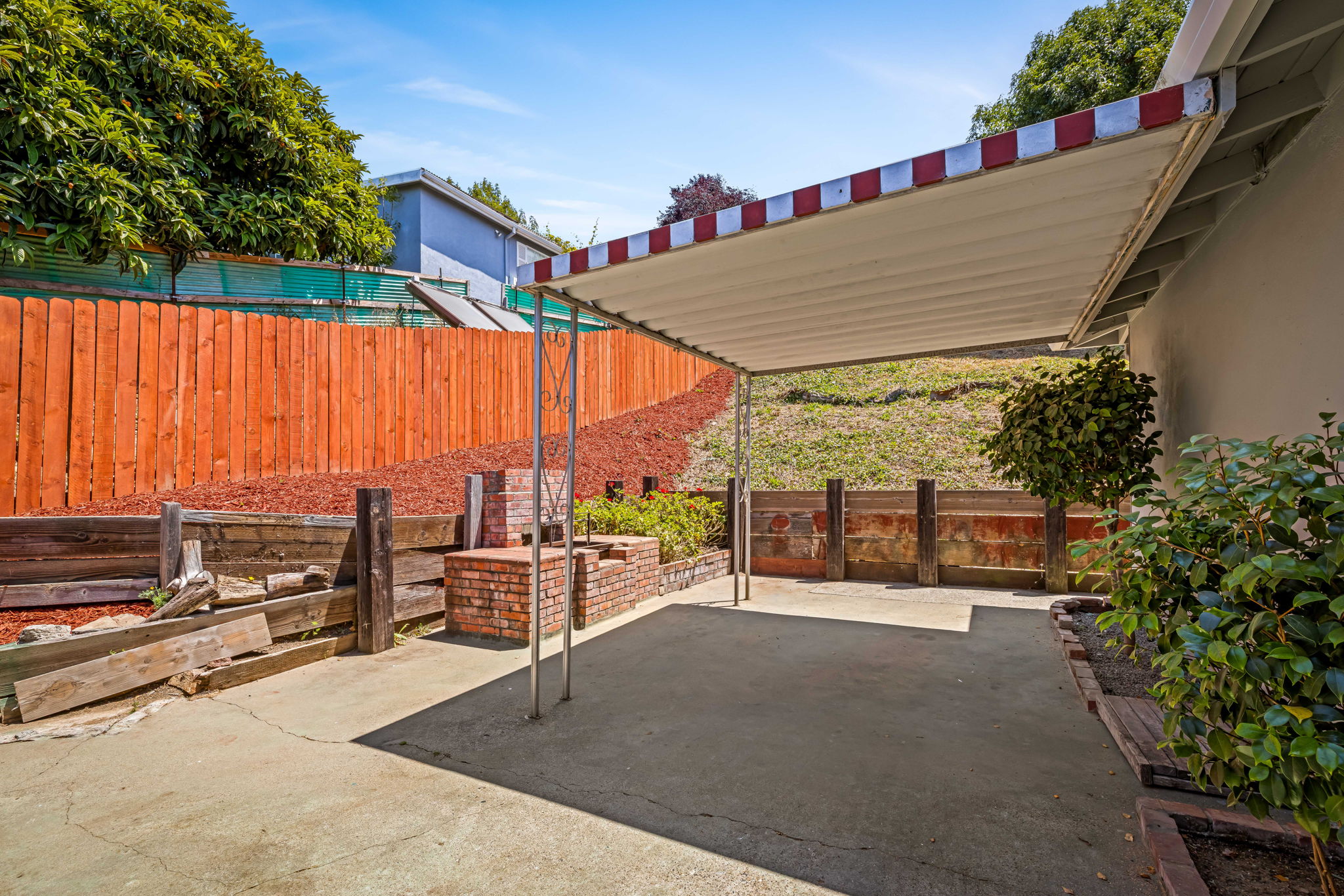 Watsonville, California, 95076, United States, 3 Bedrooms Bedrooms, ,2 BathroomsBathrooms,Residential,For Sale,1976793