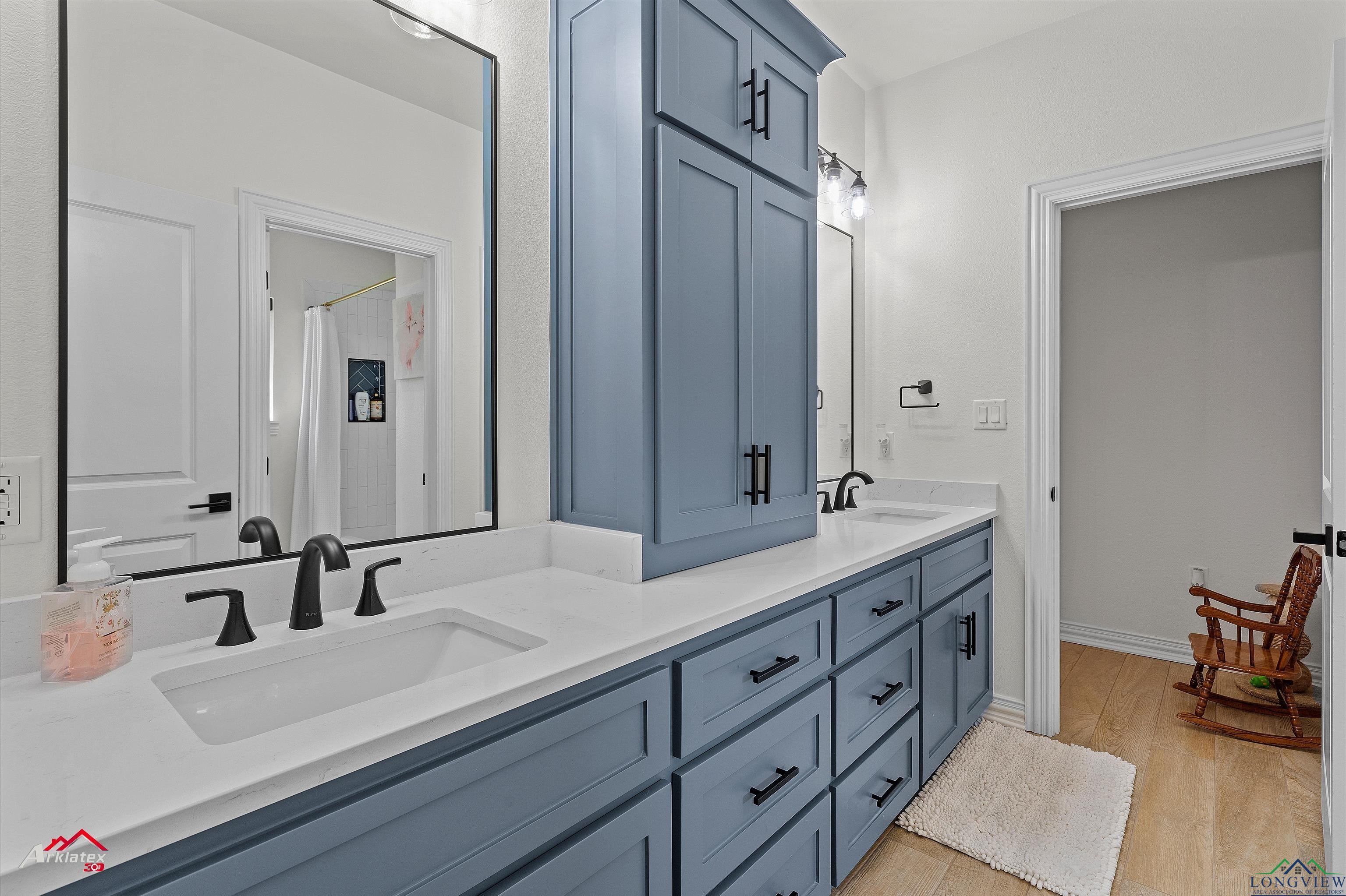 Hallsville, Texas, 75650-3511, United States, 4 Bedrooms Bedrooms, ,3 BathroomsBathrooms,Residential,For Sale,1980280