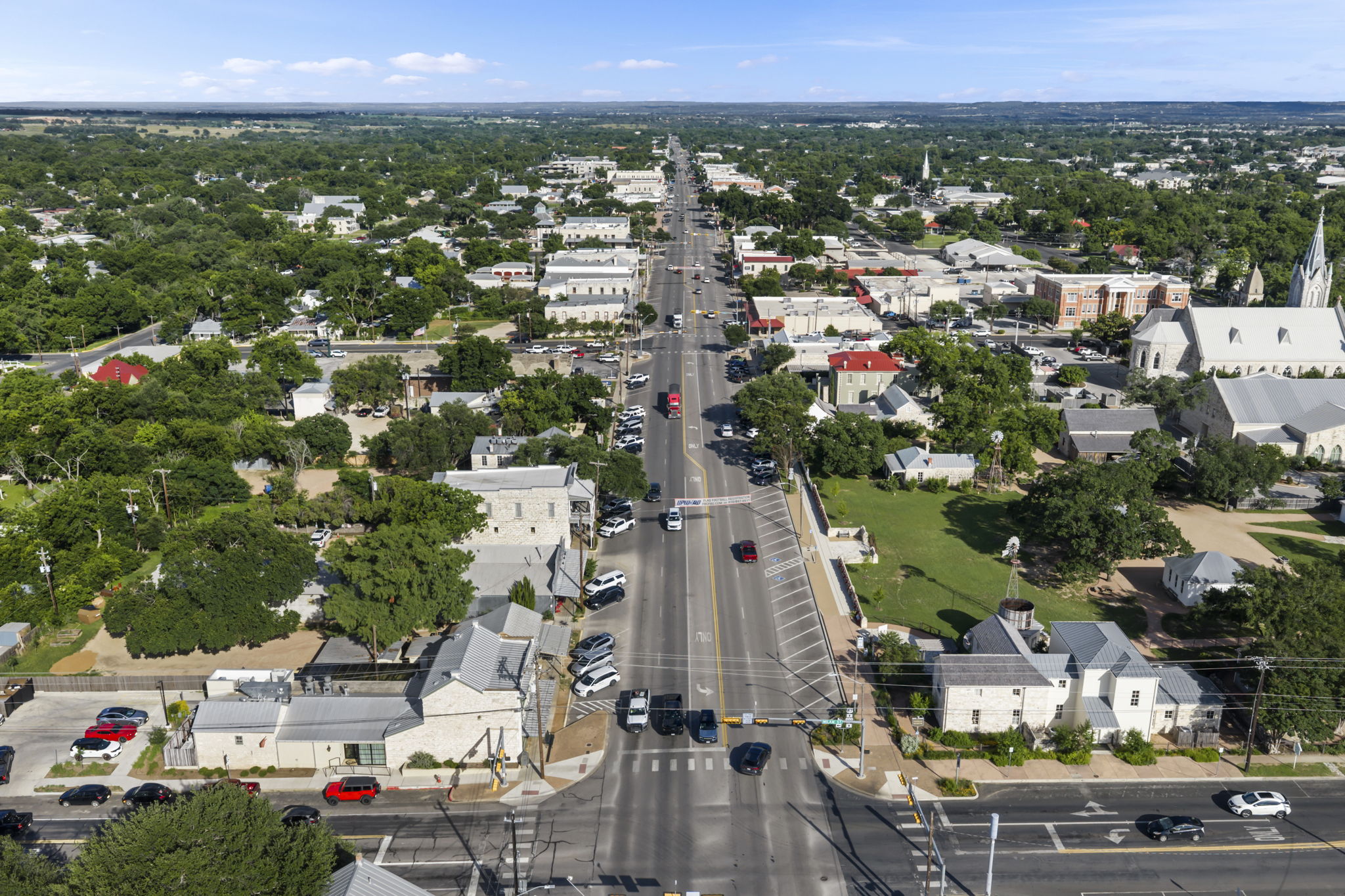  501 West Creek Street, Fredericksburg, TX 78624 - 物件實景