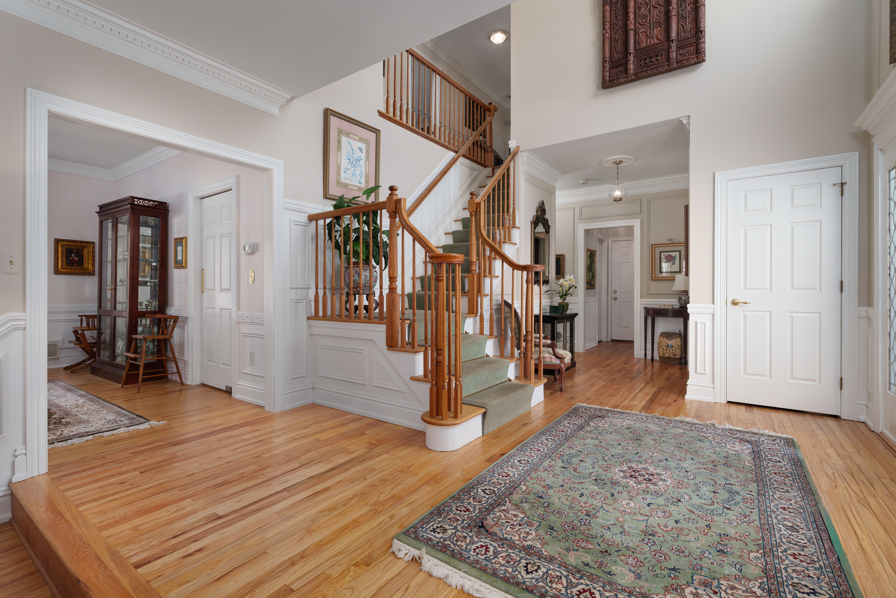  Architecturally Distinct with Greenhouse, Sunroom, and Updated Kitchen - 物件實景