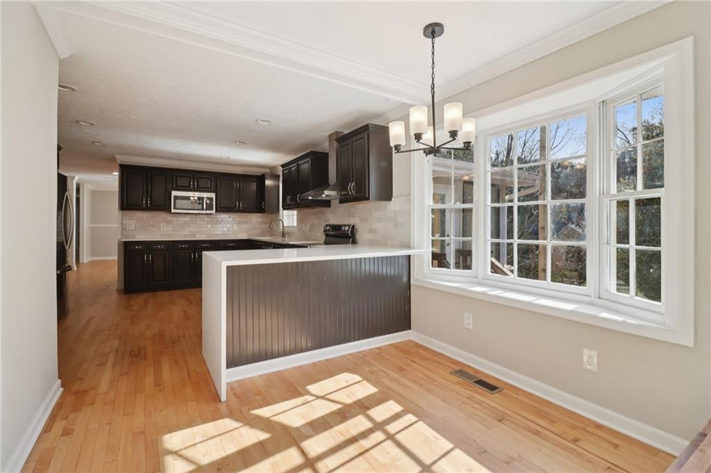 Smyrna, Georgia, 30082, United States, 6 Bedrooms Bedrooms, ,3 BathroomsBathrooms,Residential,For Sale,2002854