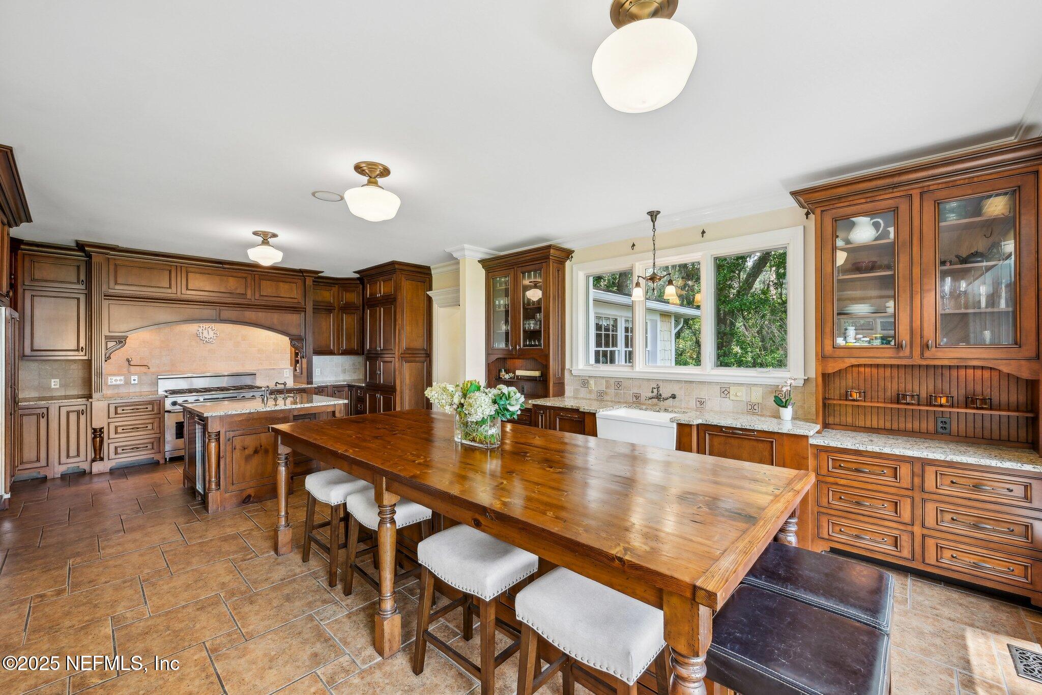 Orange Park, Florida, 32073, United States, 5 Bedrooms Bedrooms, ,9 BathroomsBathrooms,Residential,For Sale,1847140