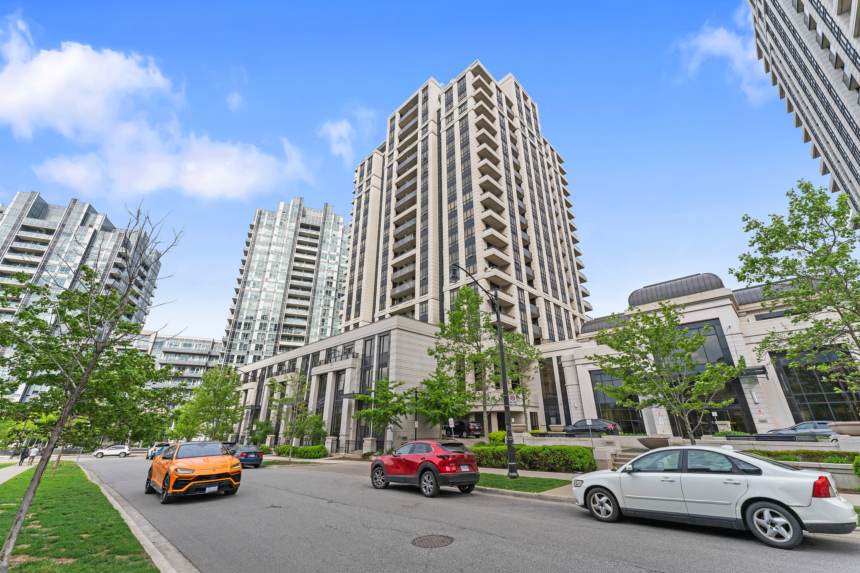  Avonshire Condos - 物件實景