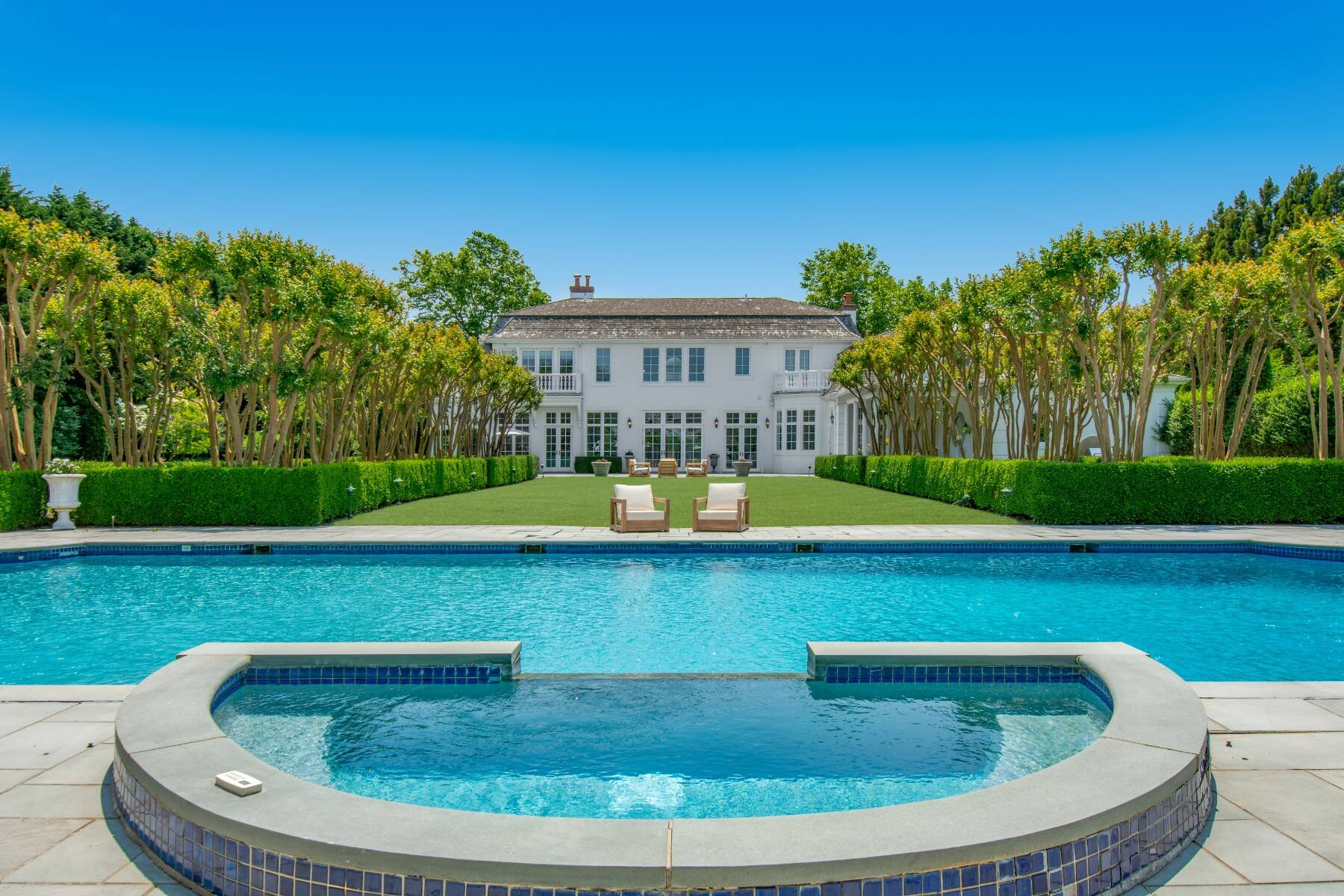  2-Acre SHV Compound, Fully Furnished, w/ Guest & Pool House - 物件實景