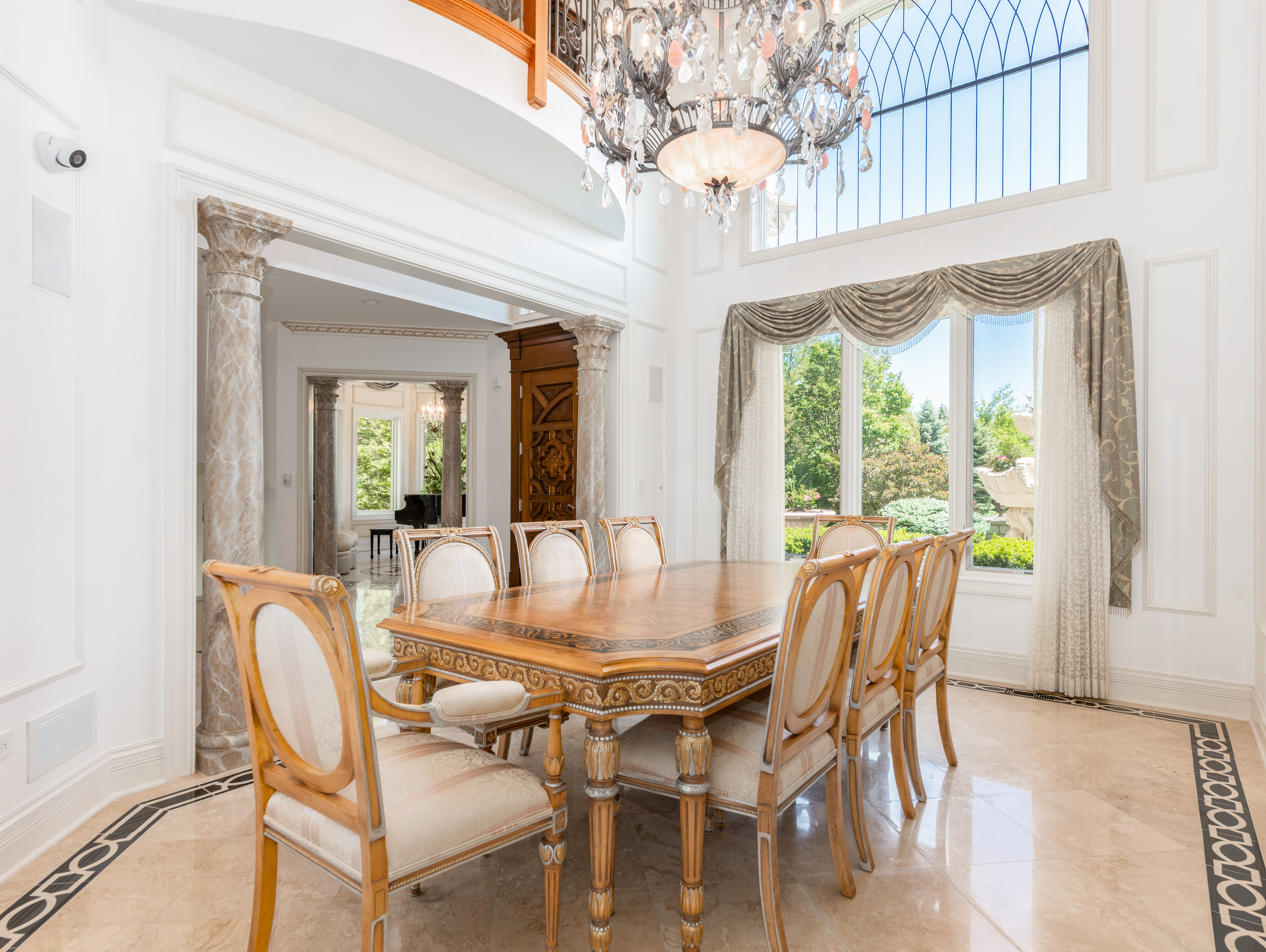  One-of-a-kind Estate offers Resort-Style Living - 物件實景