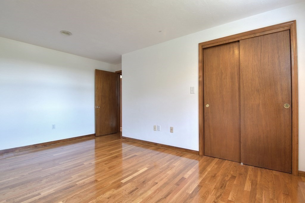 20 Fairview St, Quincy, Massachusetts, 02169, United States, 5 Bedrooms Bedrooms, ,4 BathroomsBathrooms,Residential,For Sale,20 Fairview St,1010542