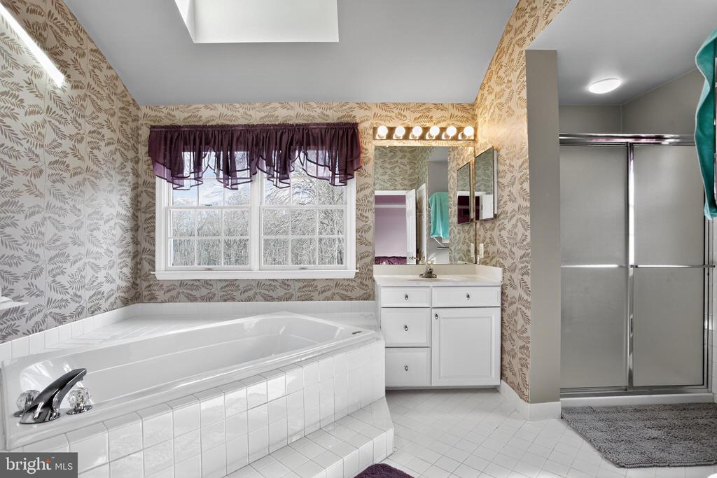 New Hope, Pennsylvania, 18938, United States, 4 Bedrooms Bedrooms, ,5 BathroomsBathrooms,Residential,For Sale,1994907