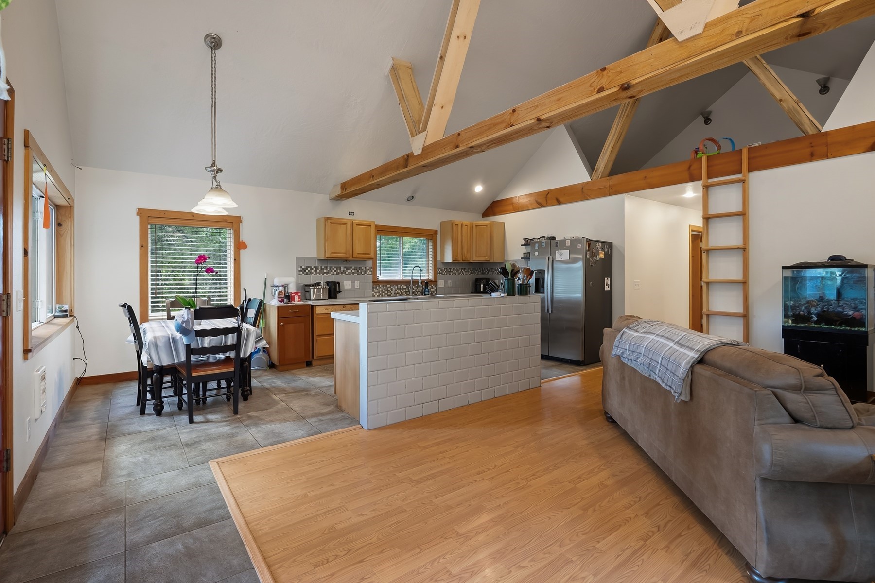  Gypsy Bay Riverfront Community Home - 物件實景