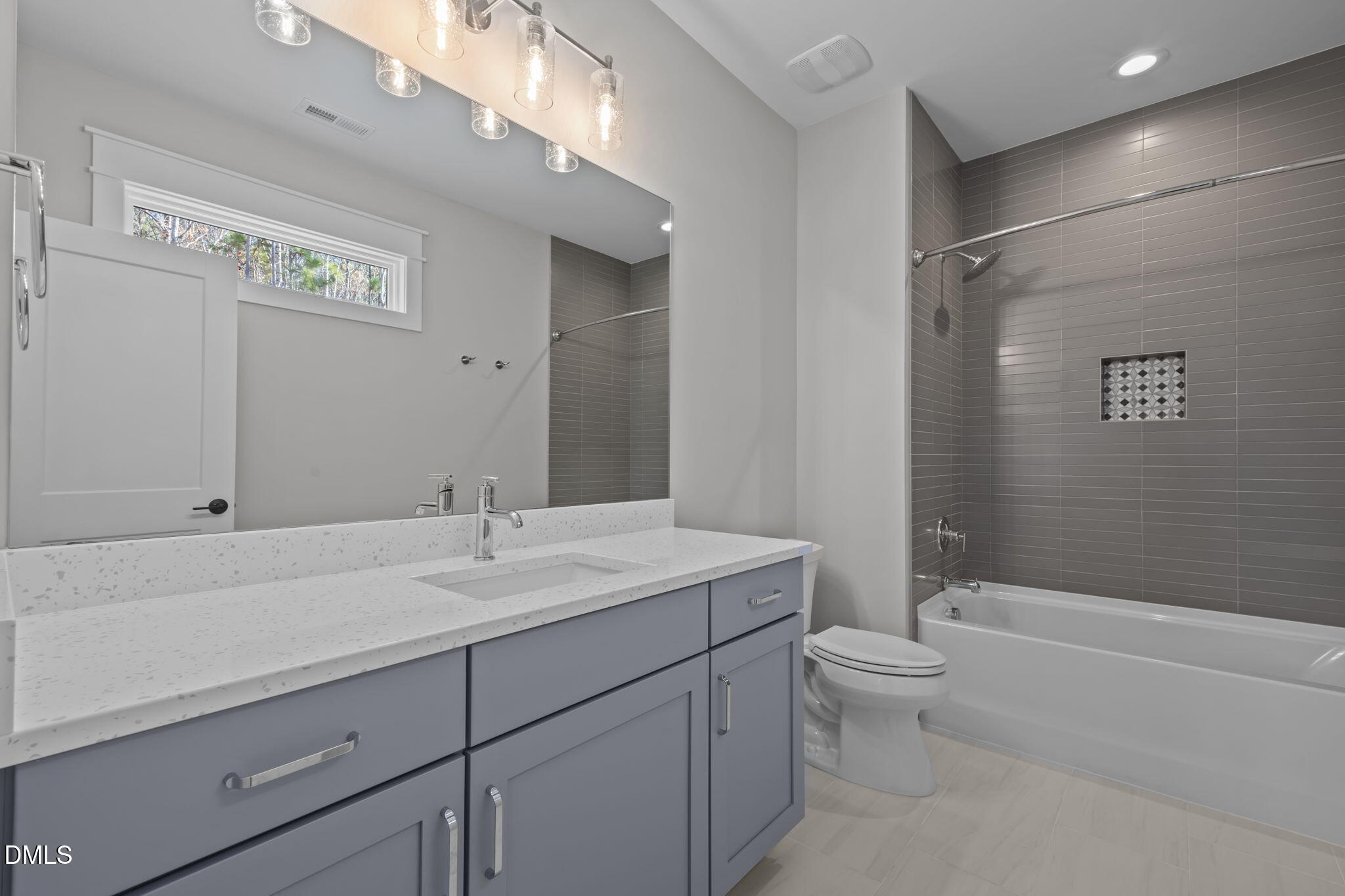 Wake Forest, North Carolina, 27587, United States, 4 Bedrooms Bedrooms, ,5 BathroomsBathrooms,Residential,For Sale,1993322