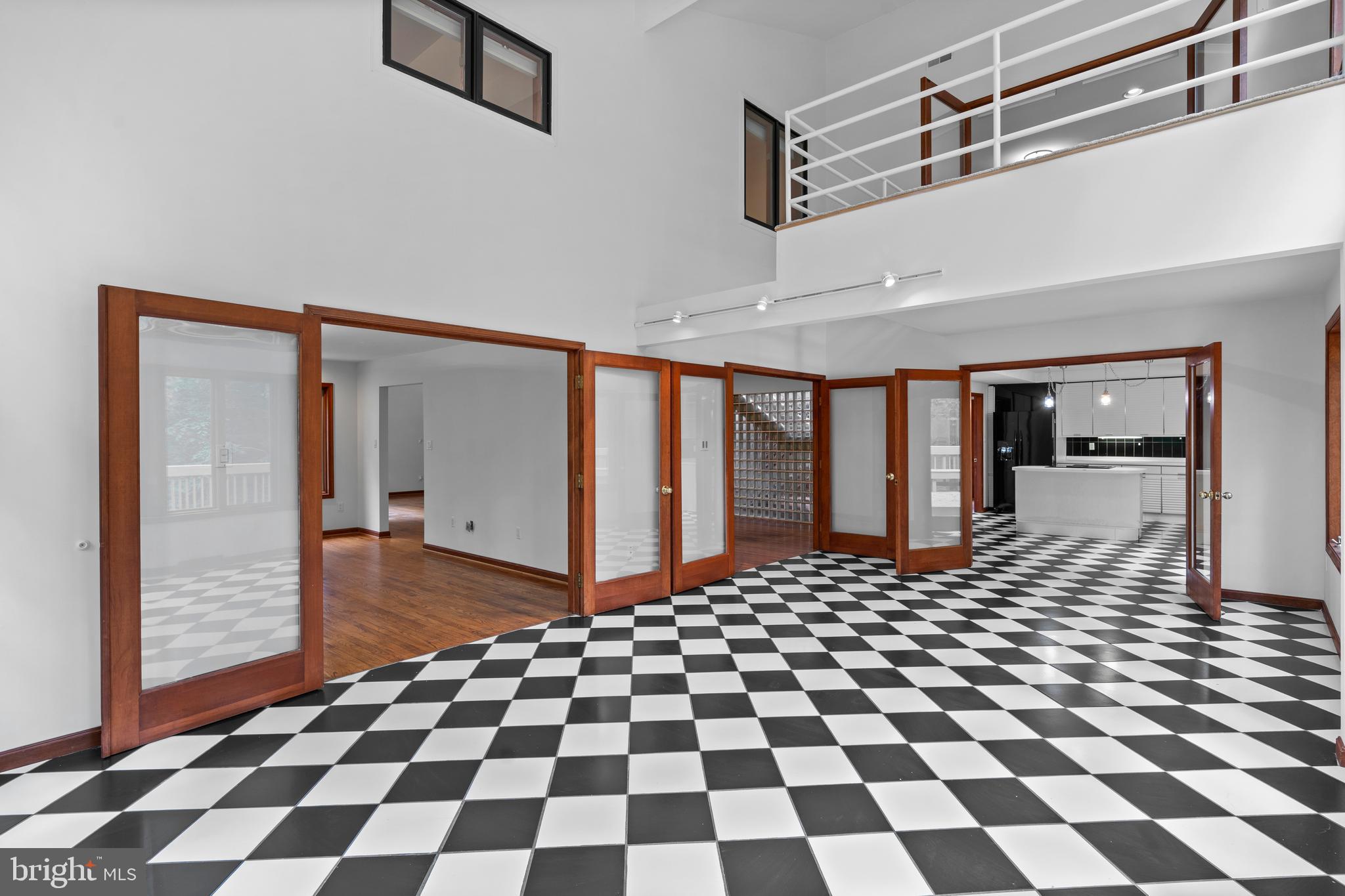 La Plata, Maryland, 20646, United States, 5 Bedrooms Bedrooms, ,4 BathroomsBathrooms,Residential,For Sale,1994243