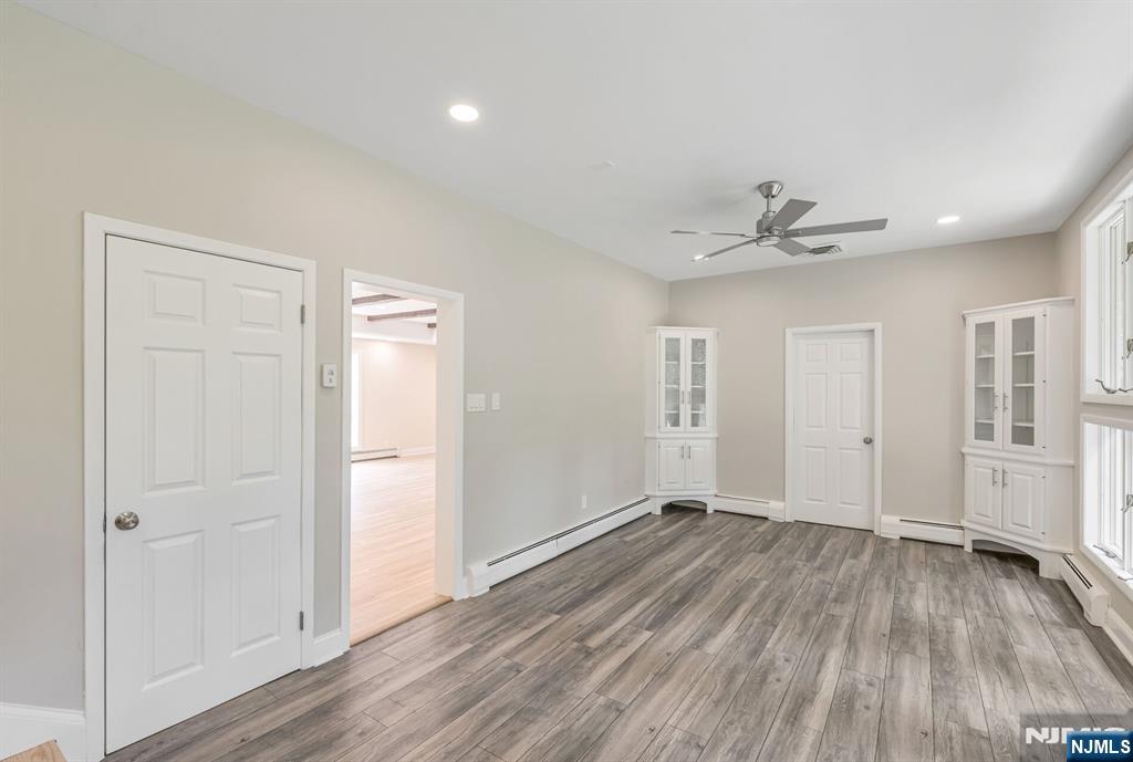Wyckoff, New Jersey, 07481, United States, 5 Bedrooms Bedrooms, ,5 BathroomsBathrooms,Residential,For Sale,1951013