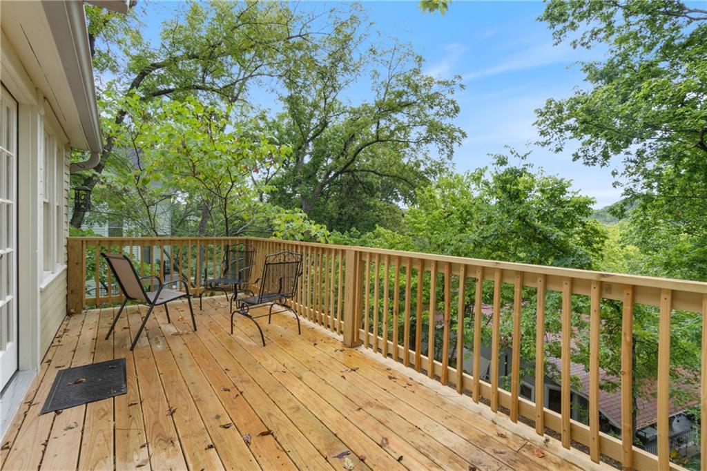 Eureka Springs, Arkansas, 752632, United States, 2 Bedrooms Bedrooms, ,3 BathroomsBathrooms,Residential,For Sale,1980182