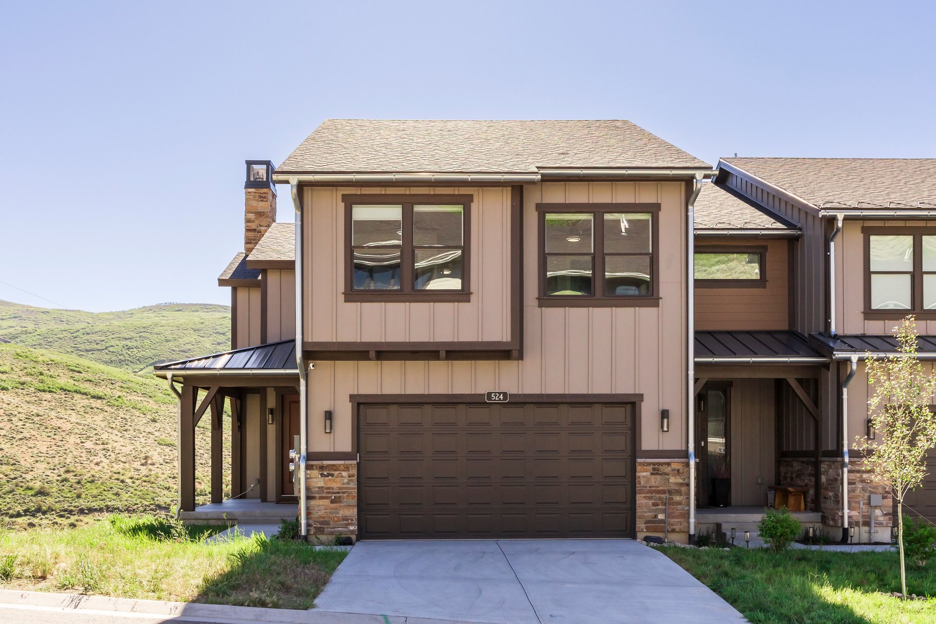 Mountain Views, Open Space & Finished Walkout Basement - 物件實景