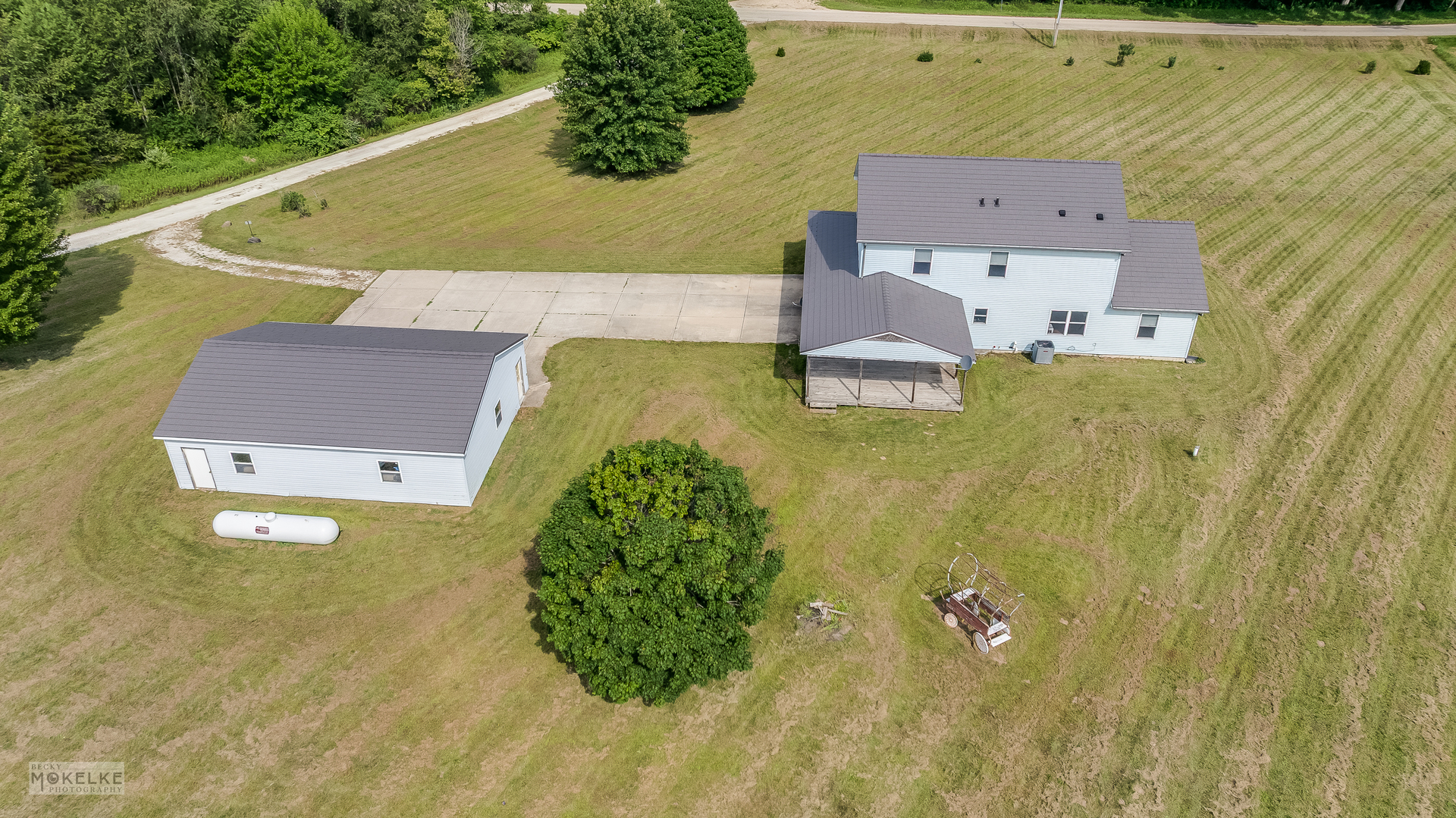 Newark, Illinois, 60541, United States, 4 Bedrooms Bedrooms, ,3 BathroomsBathrooms,Residential,For Sale,1918229