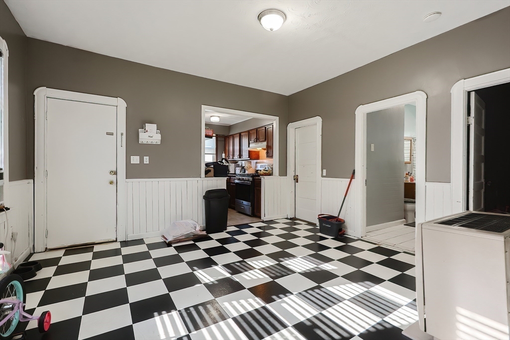 Fall River, Massachusetts, 02723, United States, 4 Bedrooms Bedrooms, ,Residential,For Sale,1978257