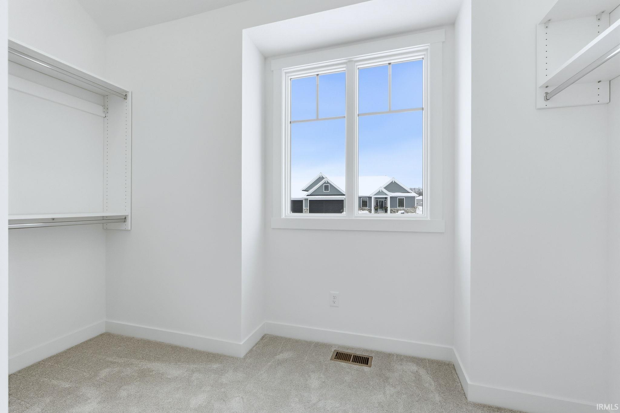 Fort Wayne, Indiana, 46845, United States, 3 Bedrooms Bedrooms, ,3 BathroomsBathrooms,Residential,For Sale,2002443