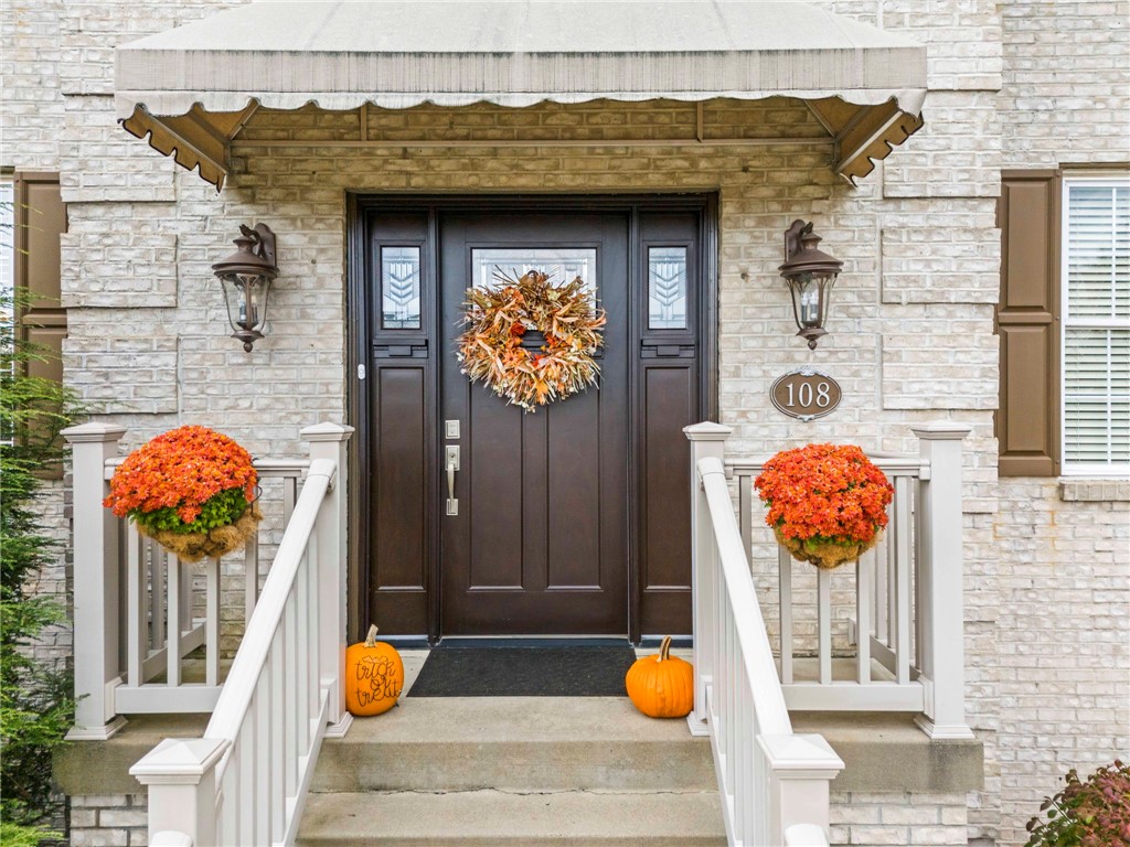 Venetia, Pennsylvania, 15367, United States, 4 Bedrooms Bedrooms, ,4 BathroomsBathrooms,Residential,For Sale,1987098