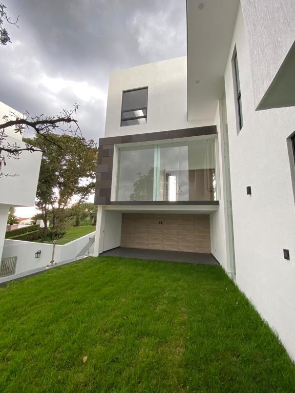 Rancho San Juan Primaveras, Atizapán de Zaragoza, Estado de México, 52938, Mexico, 6 Bedrooms Bedrooms, ,7 BathroomsBathrooms,Residential,For Sale,Rancho San Juan Primaveras,1441226