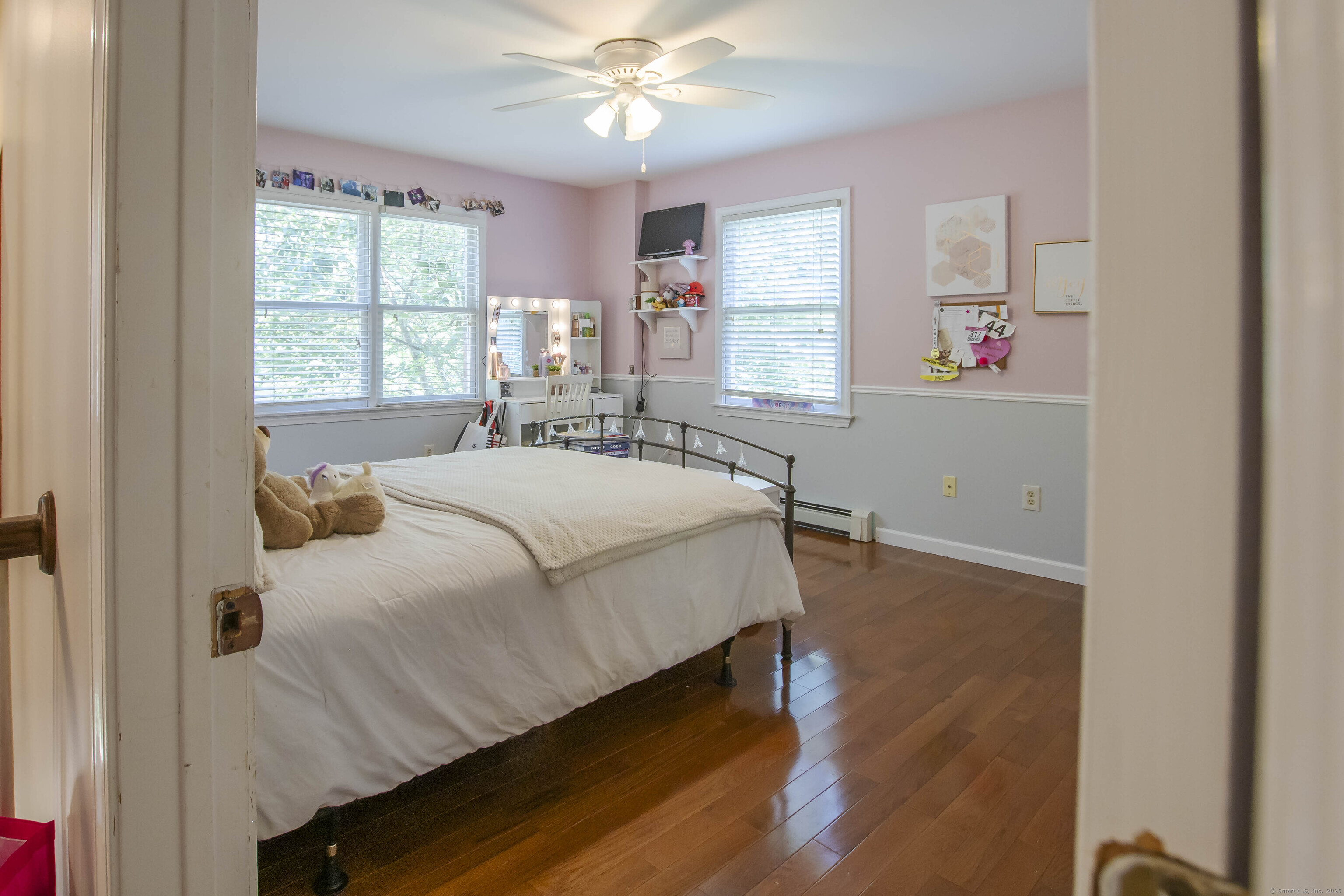New Fairfield, Connecticut, 06812, United States, 4 Bedrooms Bedrooms, ,3 BathroomsBathrooms,Residential,For Sale,1940066